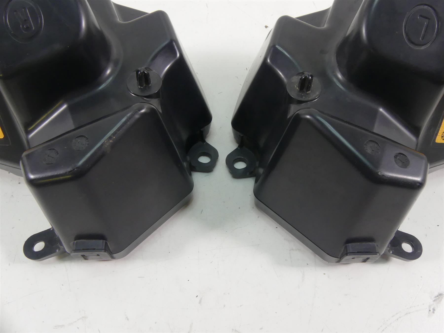 2017 BMW R1200RT K52 Left Right Front Speaker Set 65138543457 65138543458 {{ shop.shopifyCountryName }} - Mototech271