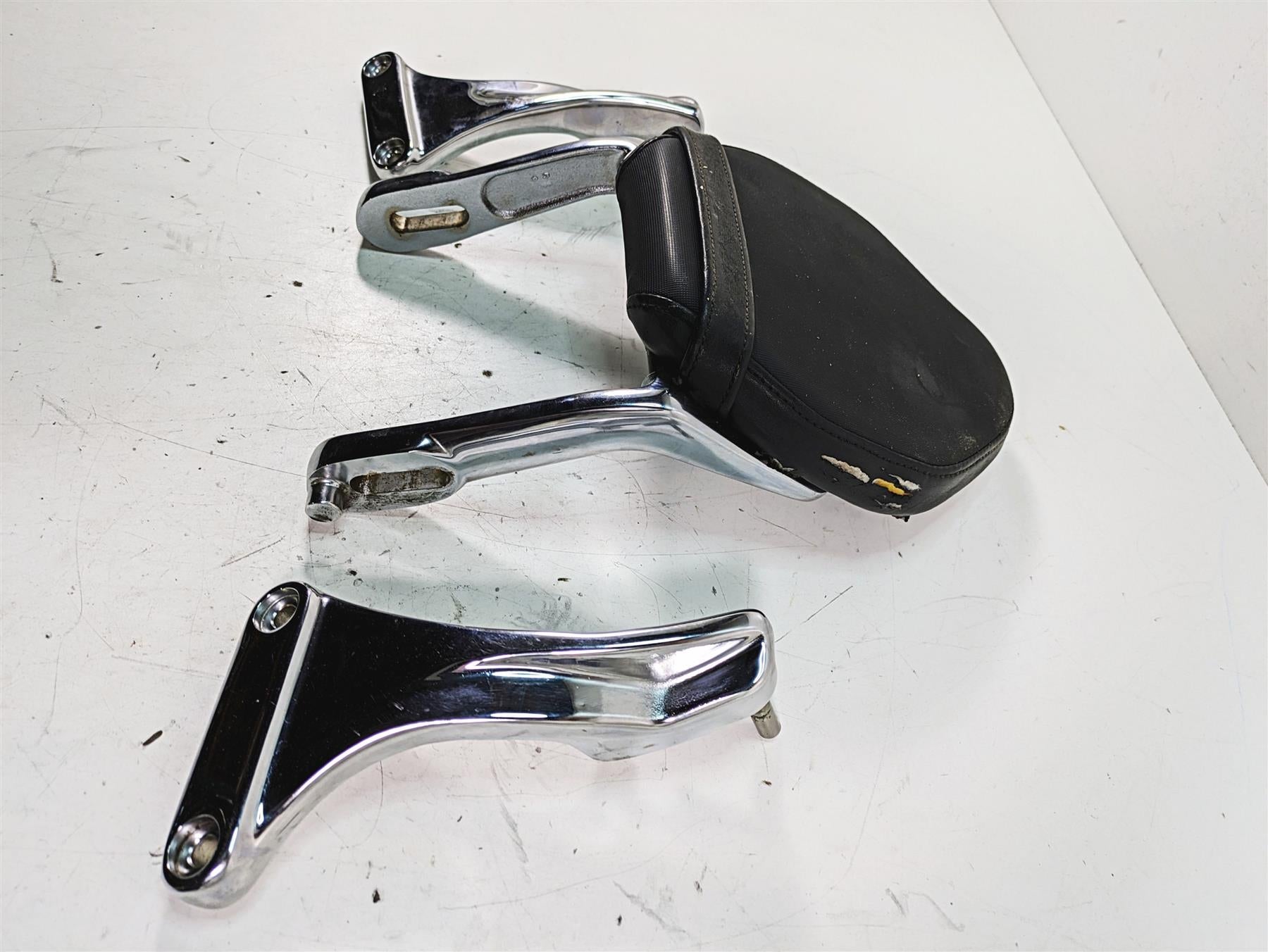 2009 Harley FXCWC Softail Rocker C Rear Seat & Support Mount Set -Read 51691-08 {{ shop.shopifyCountryName }} - Mototech271