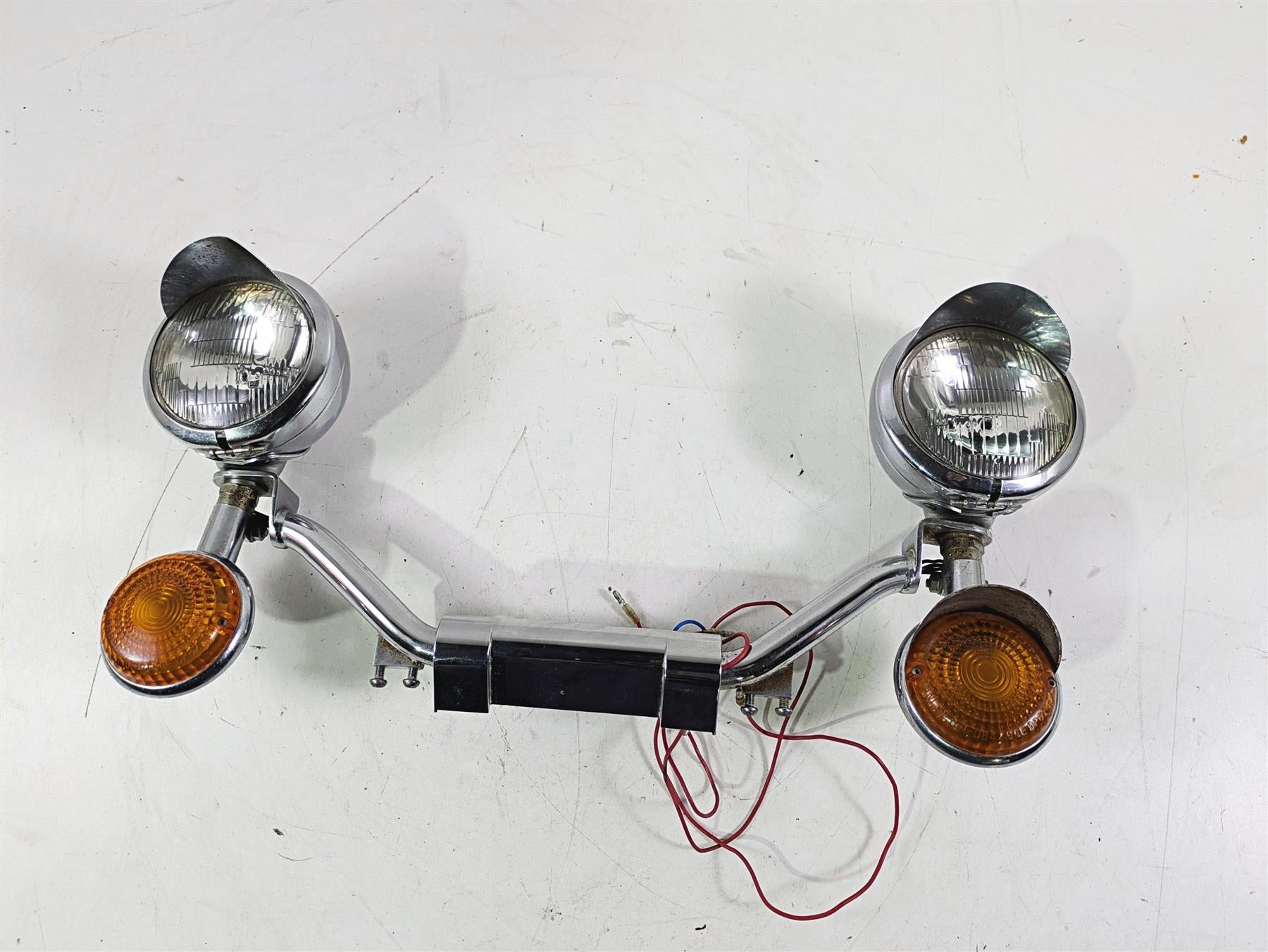 2004 Yamaha XVZ1300 Royal Star Front Blinker Turn Signal Spot Light Set {{ shop.shopifyCountryName }} - Mototech271
