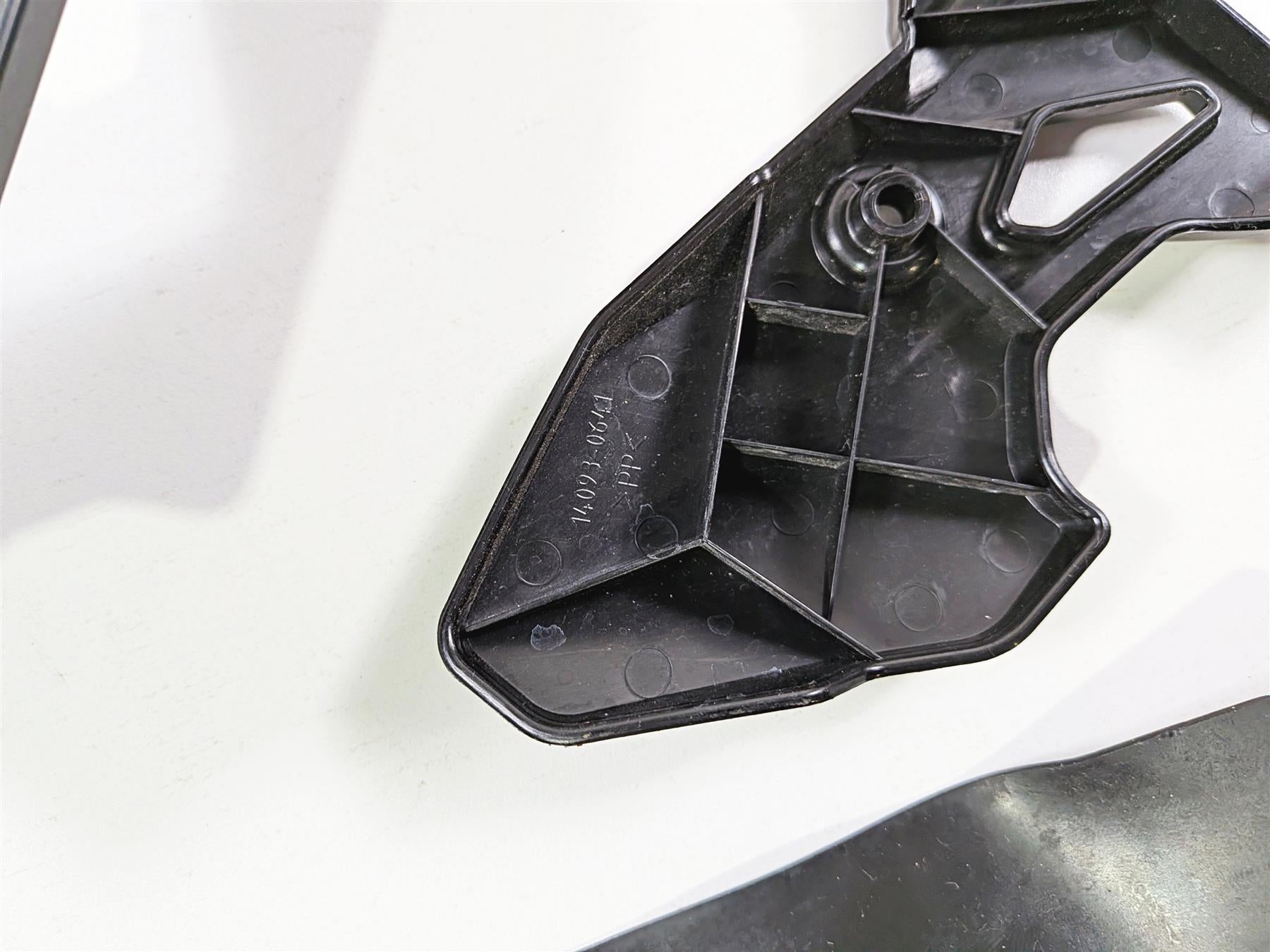 2024 Kawasaki EX500 Ninja 40th An. Tail & Side Cover Cockpit Fairing 36043-0001 {{ shop.shopifyCountryName }} - Mototech271