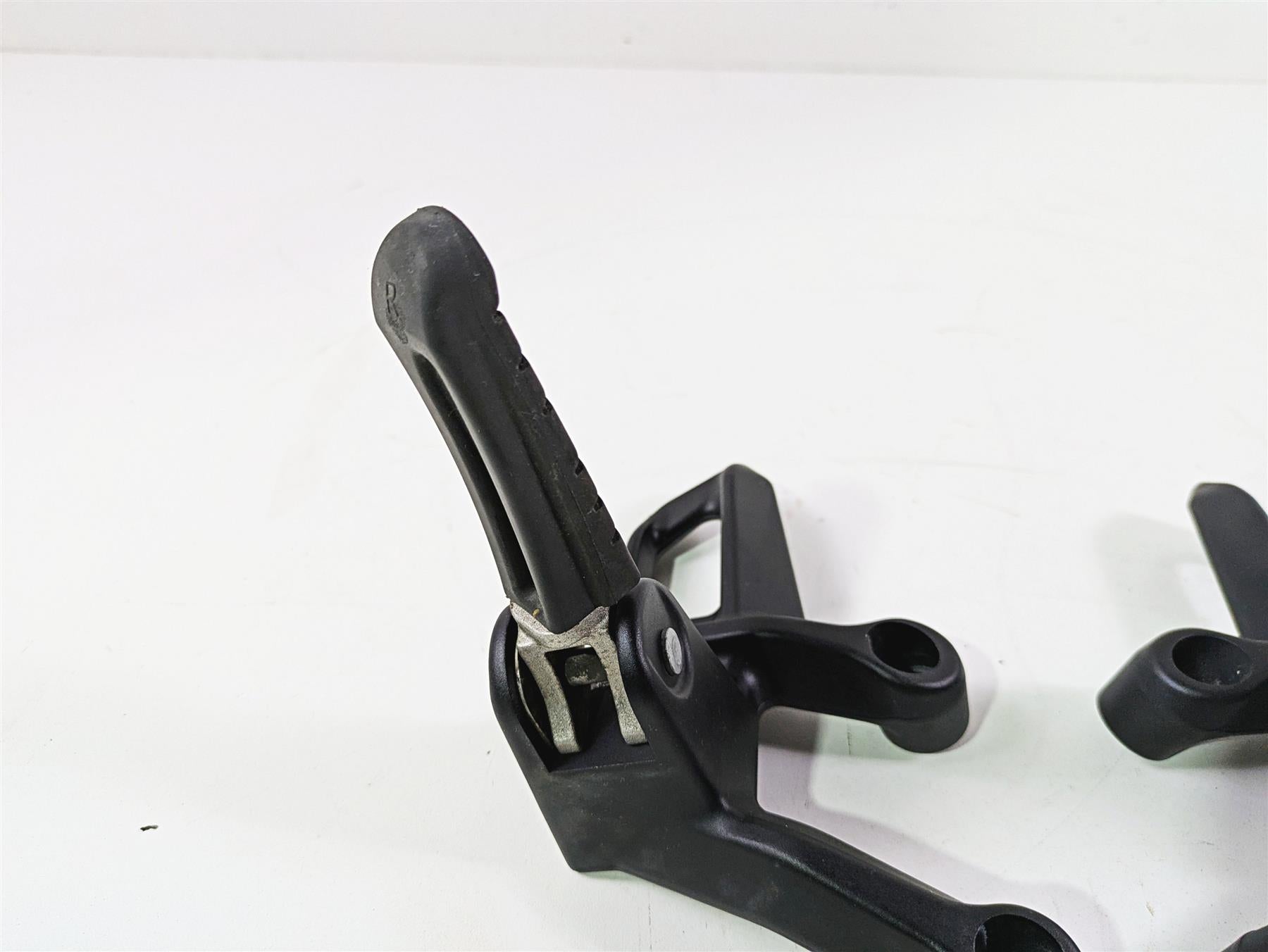 2020 KTM 1290 Super Adventure R Rear Passenger Footpeg Set 6030304800033S {{ shop.shopifyCountryName }} - Mototech271