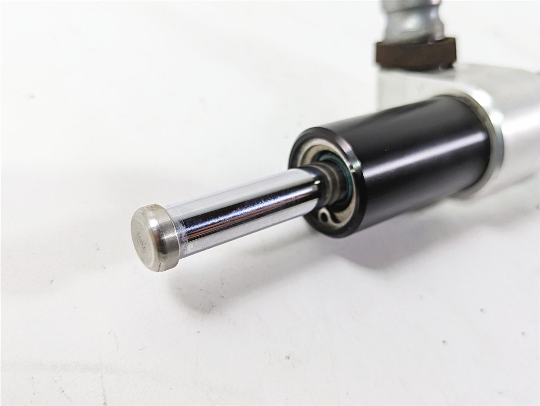2018 BMW R1200GS GSW K50 Steering Damper & Mounts 32768549363 {{ shop.shopifyCountryName }} - Mototech271