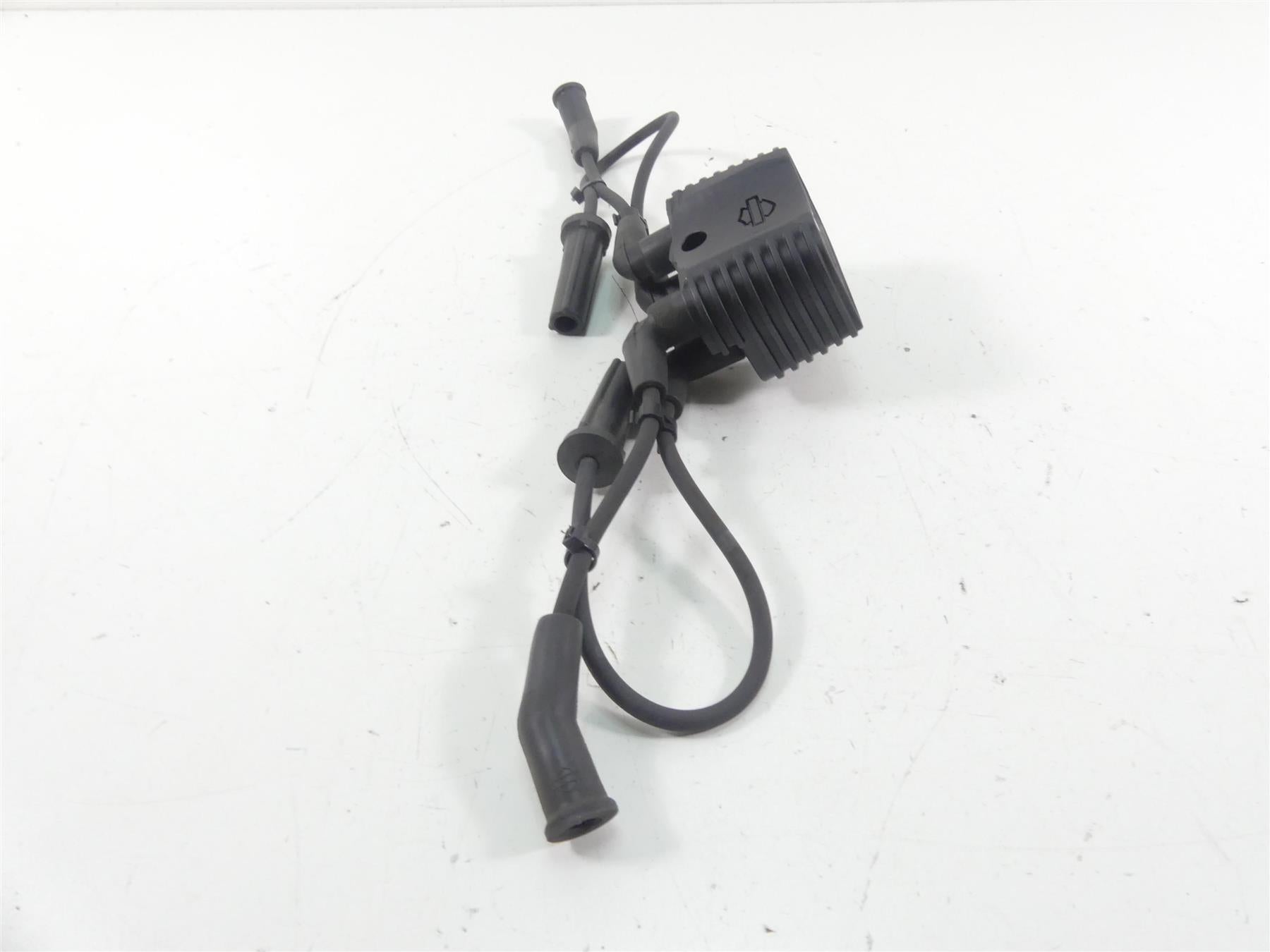2021 Harley Softail FXBBS Street Bob Ignition Coil Wires Plugs -Read 31600067 {{ shop.shopifyCountryName }} - Mototech271