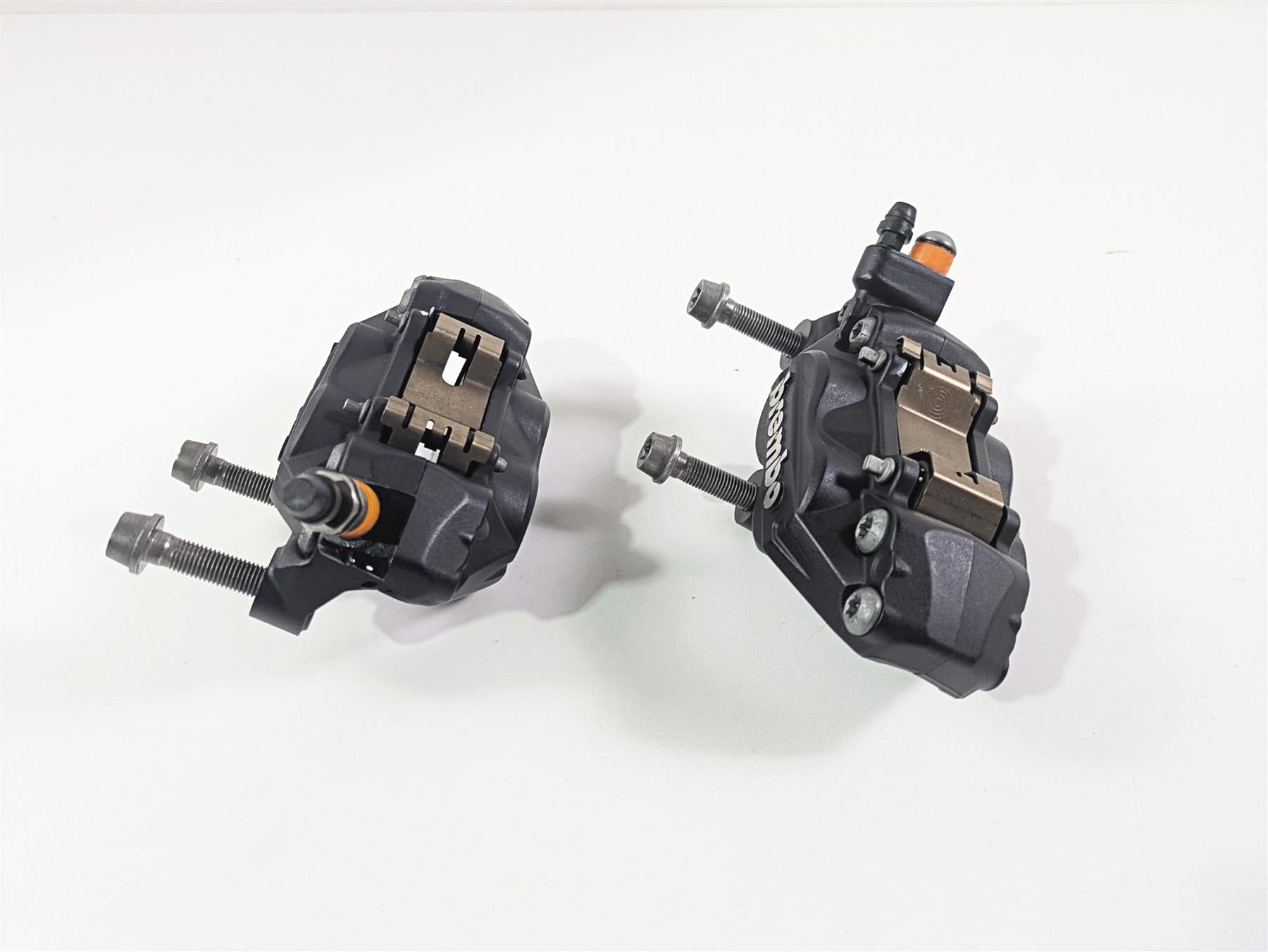 2022 BMW RnineT Pure K22 Brembo Front Brake Caliper Set 34117716717 34118563486 {{ shop.shopifyCountryName }} - Mototech271