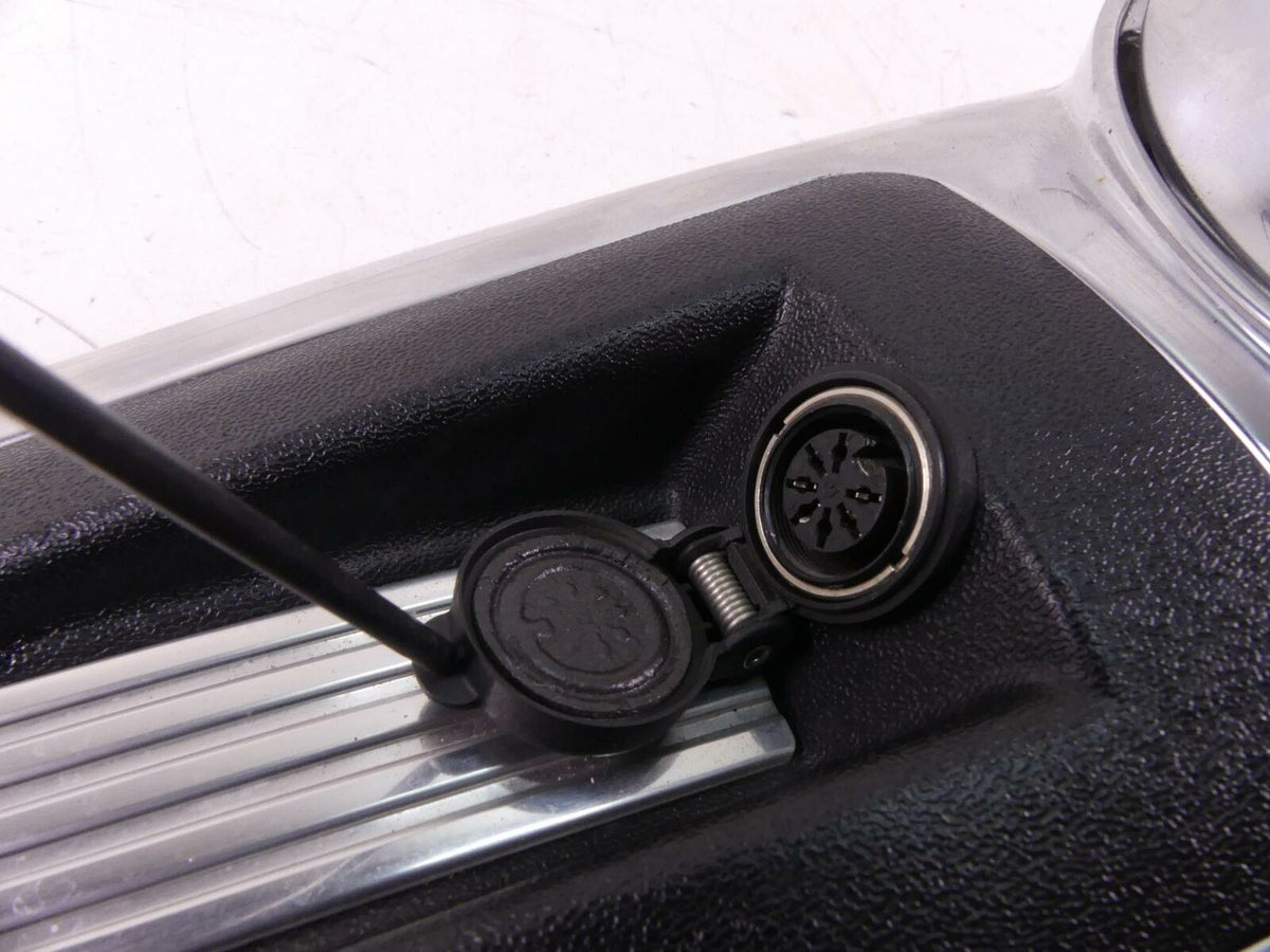 2013 Harley Touring FLTRU Road Glide Fuel Gas Tank Console CB Pod Assy 61270-08 {{ shop.shopifyCountryName }} - Mototech271