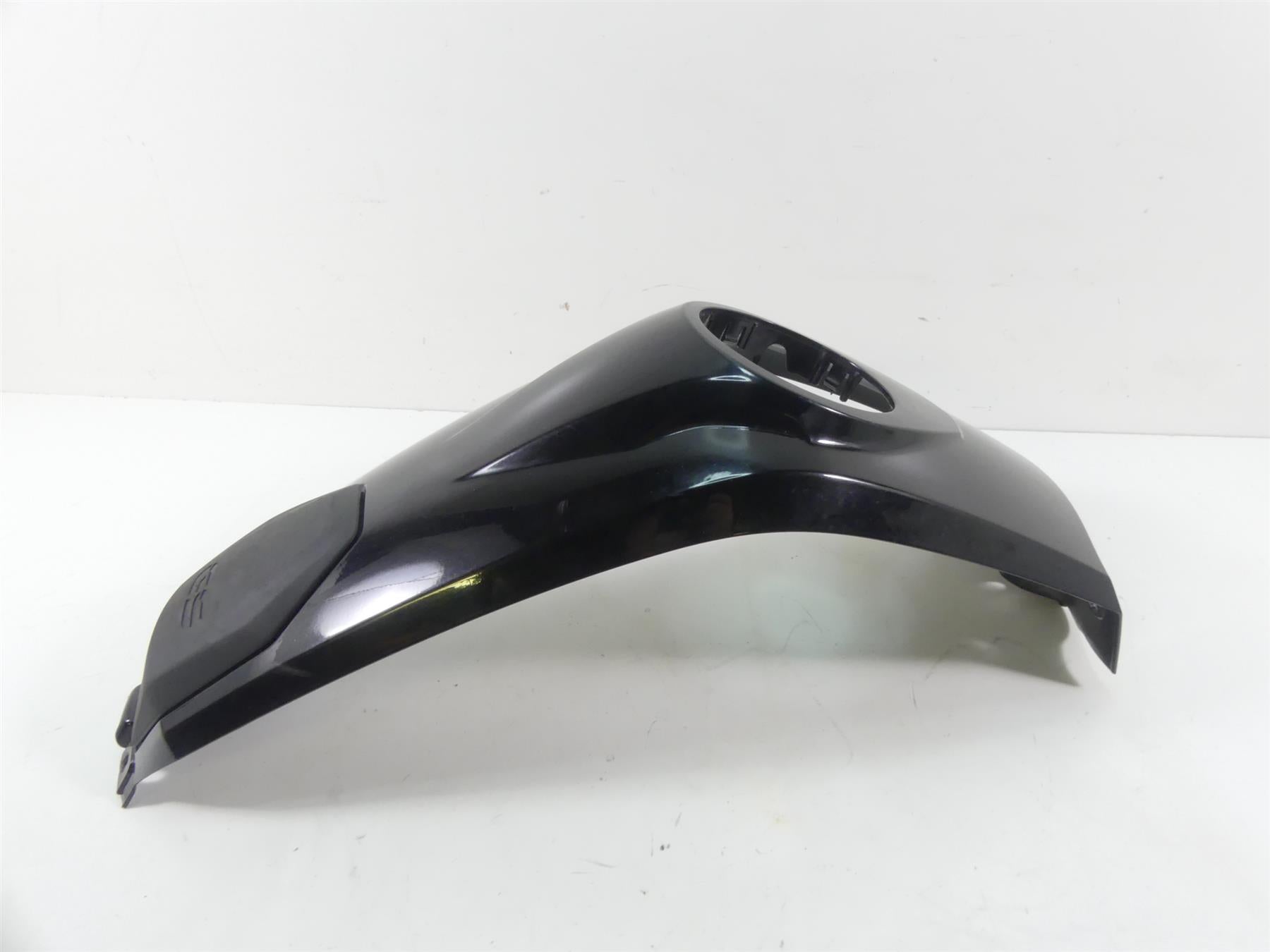 2014 BMW R1200GS K50 Center Fuel Gas Petrol Tank Cover Fairing 46638533667 {{ shop.shopifyCountryName }} - Mototech271