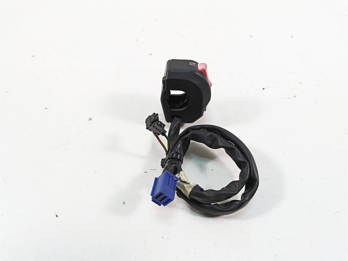 2007 Yamaha R1 YZFR1 Right Hand Kill Start Control Switch 4C8-83973-00-00 {{ shop.shopifyCountryName }} - Mototech271