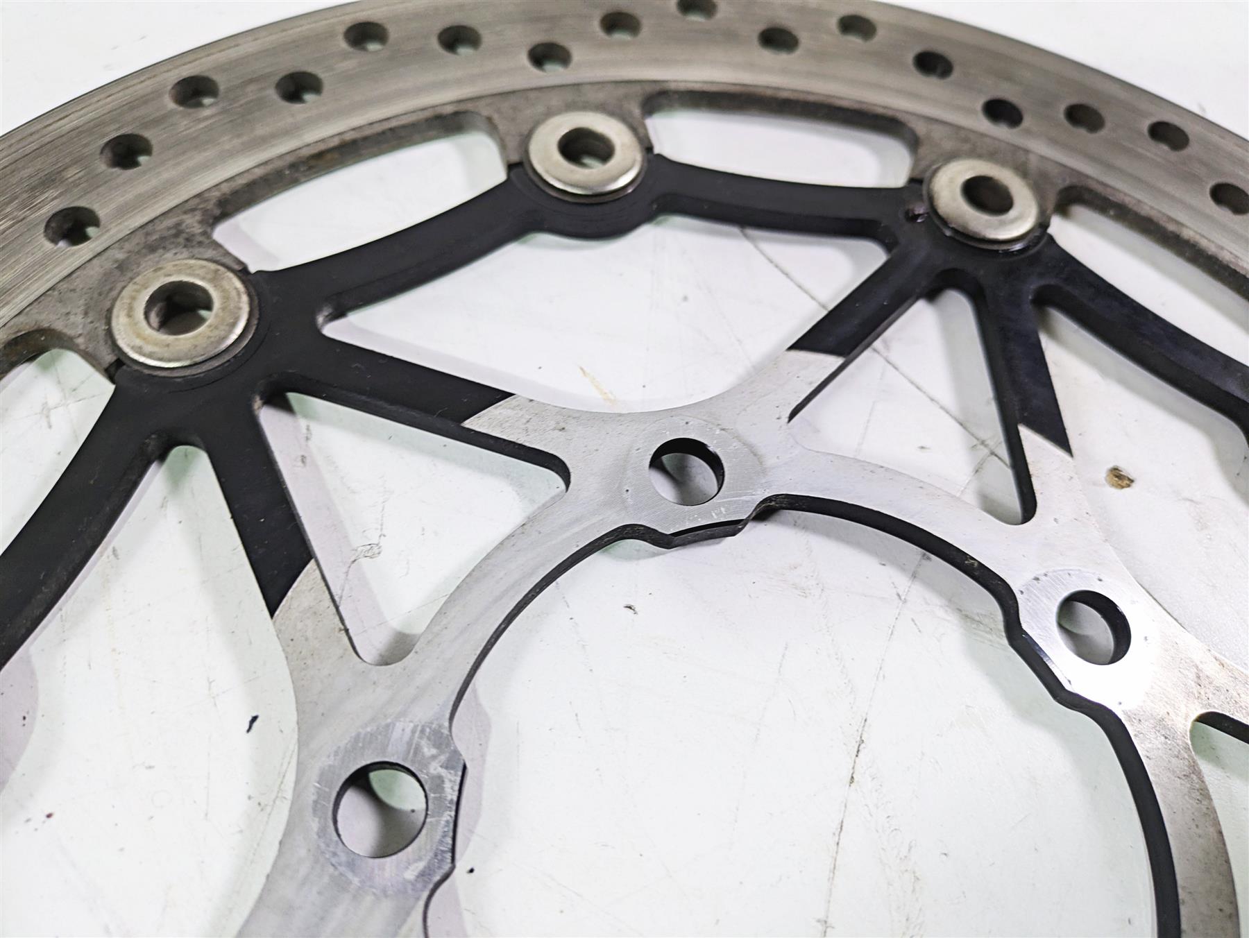 2019 Triumph Speed Triple RS 1050 Front Brake Disc Set 320mm 4.4mm T2022058 {{ shop.shopifyCountryName }} - Mototech271