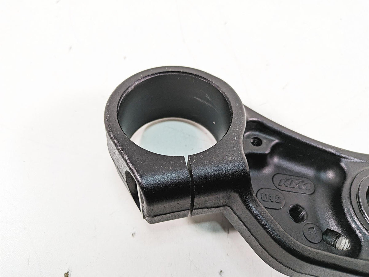 2018 KTM 1090 Adventure R Upper Triple Tree Steering Clamp 60701134032 {{ shop.shopifyCountryName }} - Mototech271