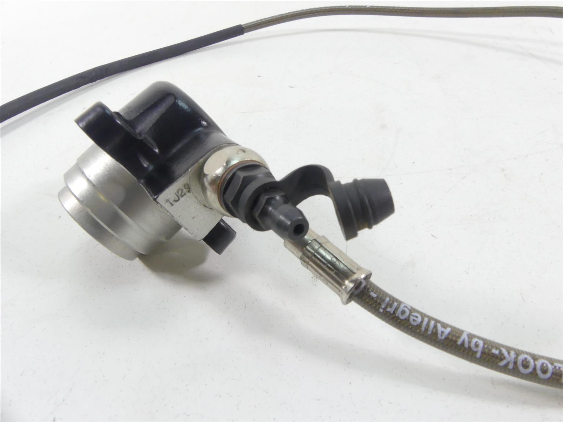 2012 Mv Agusta Brutale 1090 R Clutch Slave Cylinder & Line 80A0B5974 {{ shop.shopifyCountryName }} - Mototech271