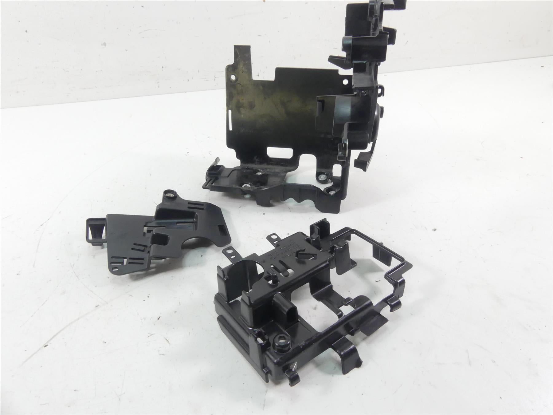 2021 Harley Softail FXBBS Street Bob Electrical Carrier Plastic Set 69201632 {{ shop.shopifyCountryName }} - Mototech271