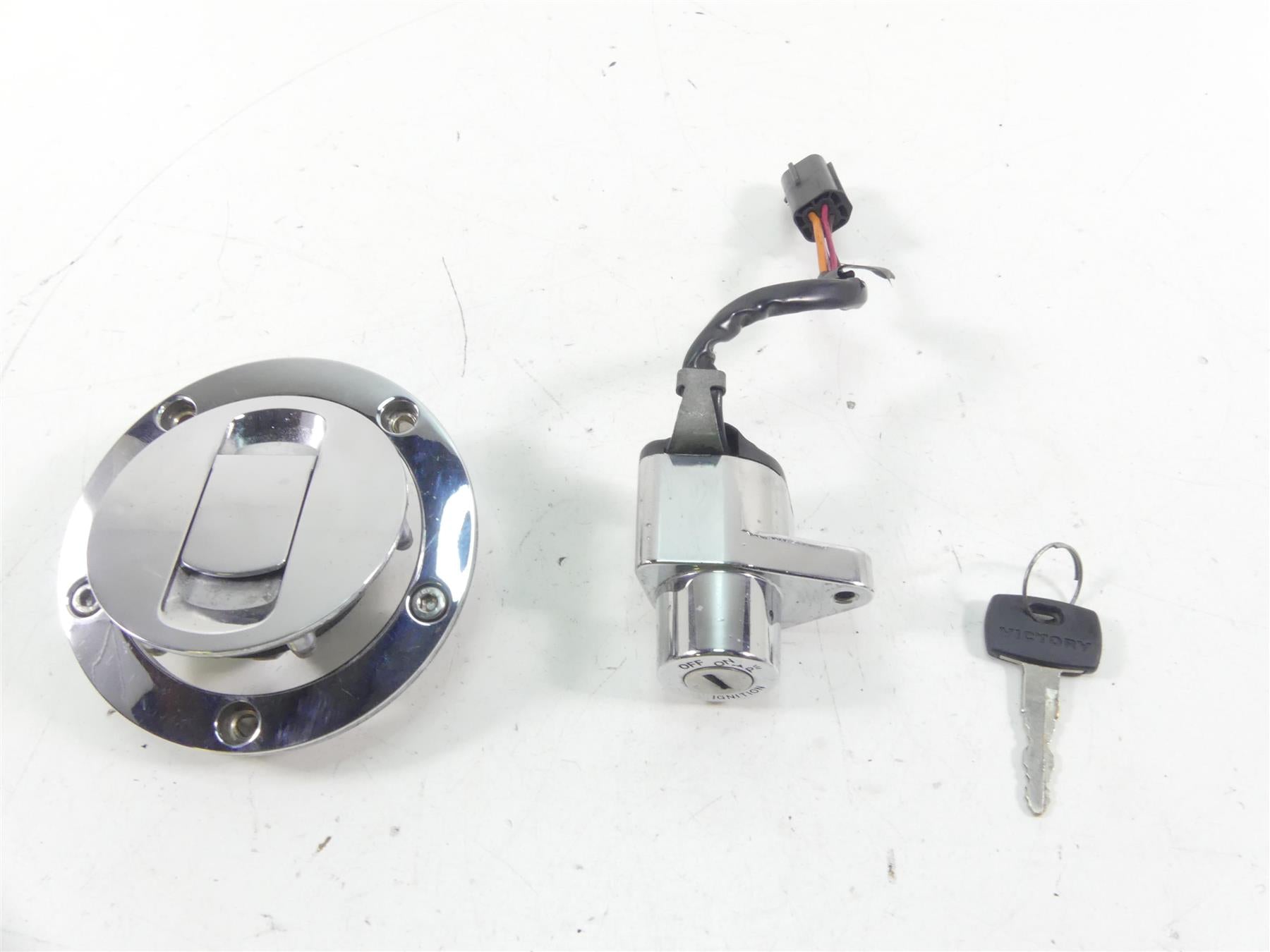2013 Victory Cross Country Ignition Switch Cas Cap Key Lock Set 4012944 | Mototech271