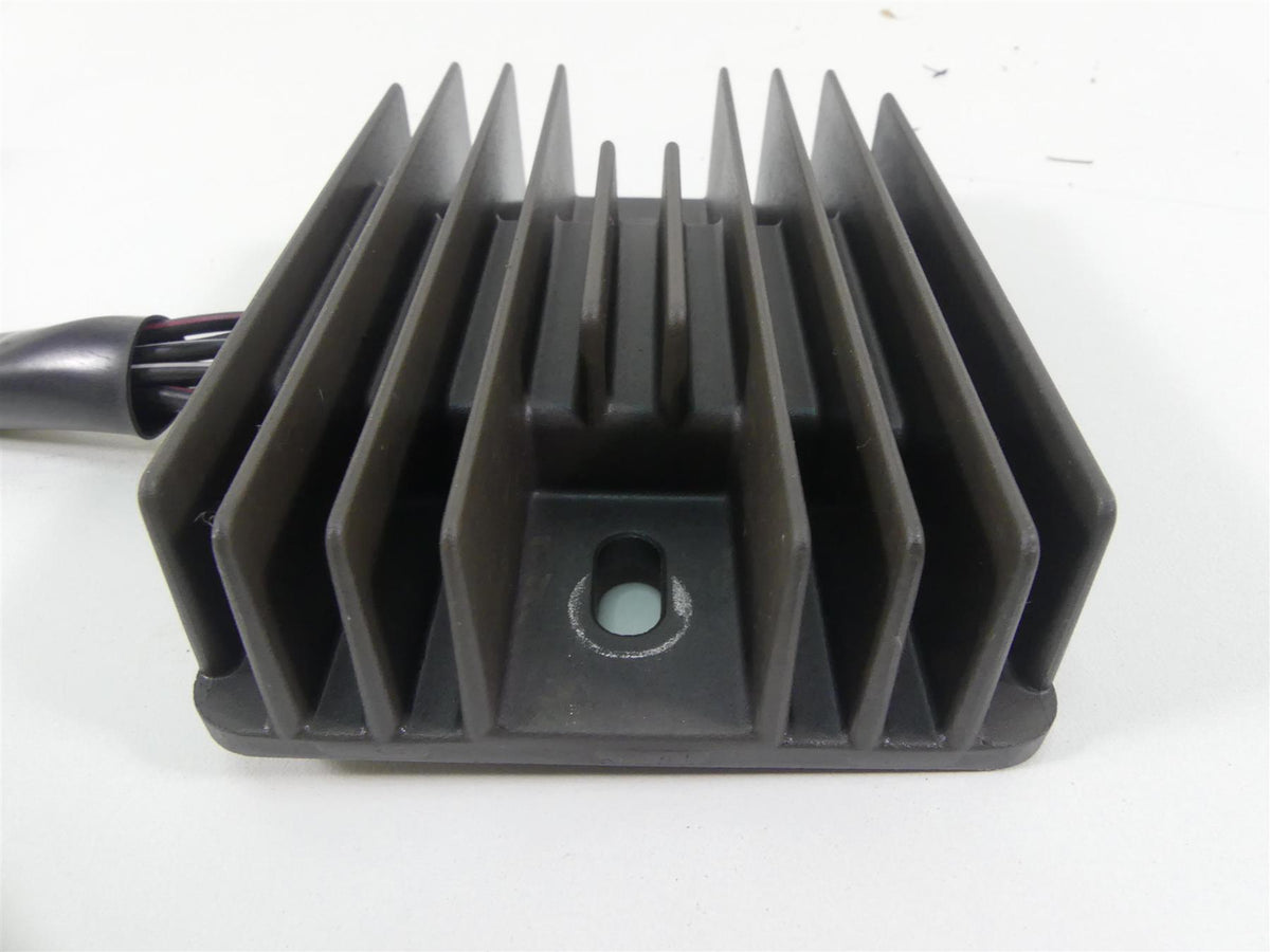 2022 Suzuki GSXR750 Rectifier Voltage Regulator 32800-47H00 SH811AA {{ shop.shopifyCountryName }} - Mototech271
