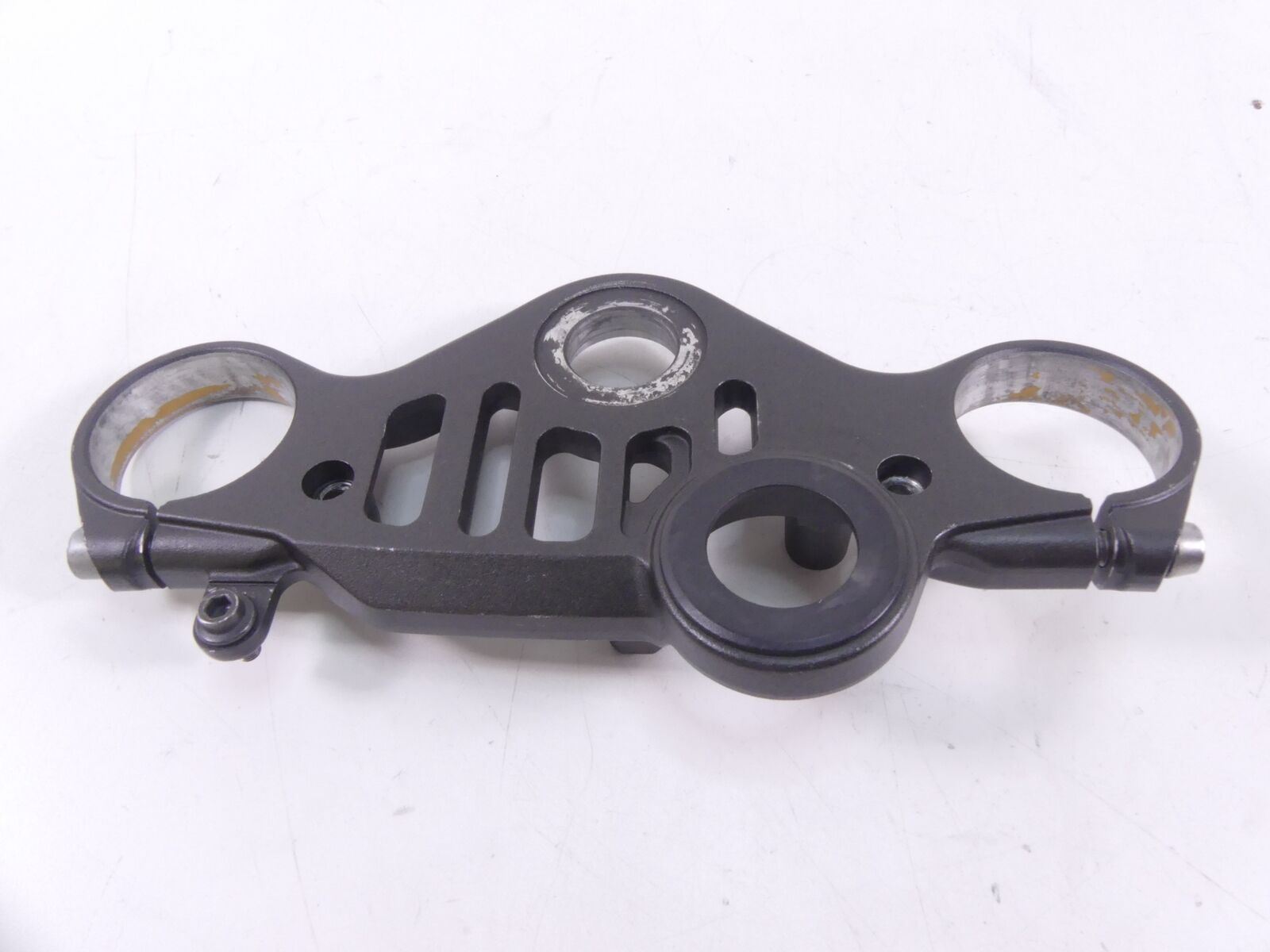 2015 Yamaha YZF-R1M Upper Triple Tree Steering Clamp 2CR-23435-01-00 {{ shop.shopifyCountryName }} - Mototech271