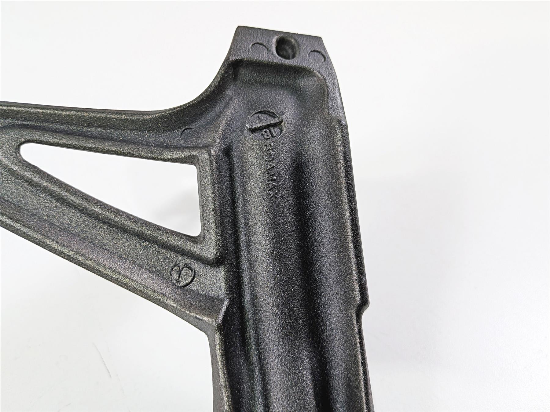 2019 Triumph Speed Triple RS 1050 Rear Passenger Footpeg Set T2081783 T2081784 {{ shop.shopifyCountryName }} - Mototech271