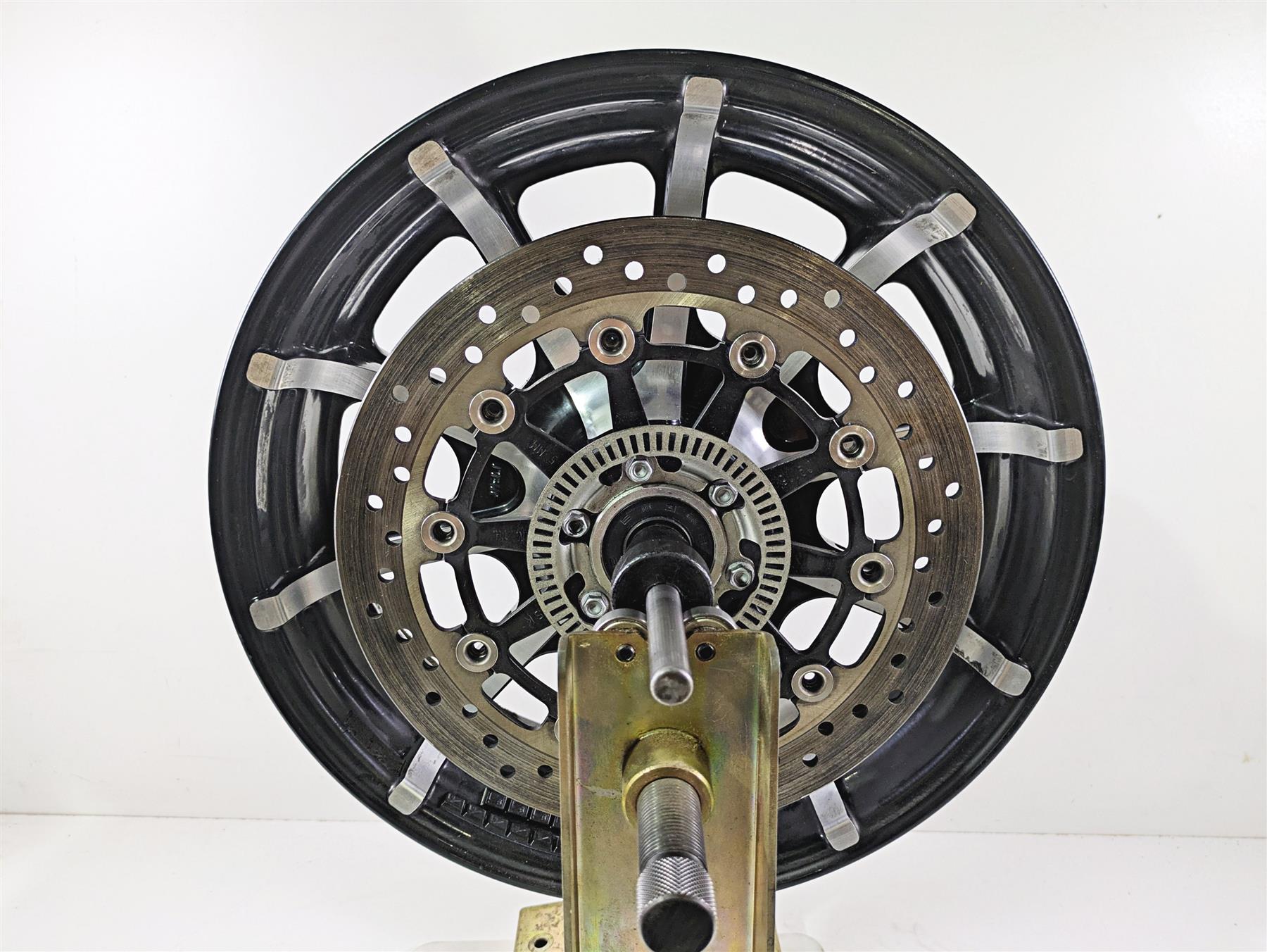 2017 Indian Chieftain Limited Straight Rear Wheel Rim 16x5 1523060 {{ shop.shopifyCountryName }} - Mototech271