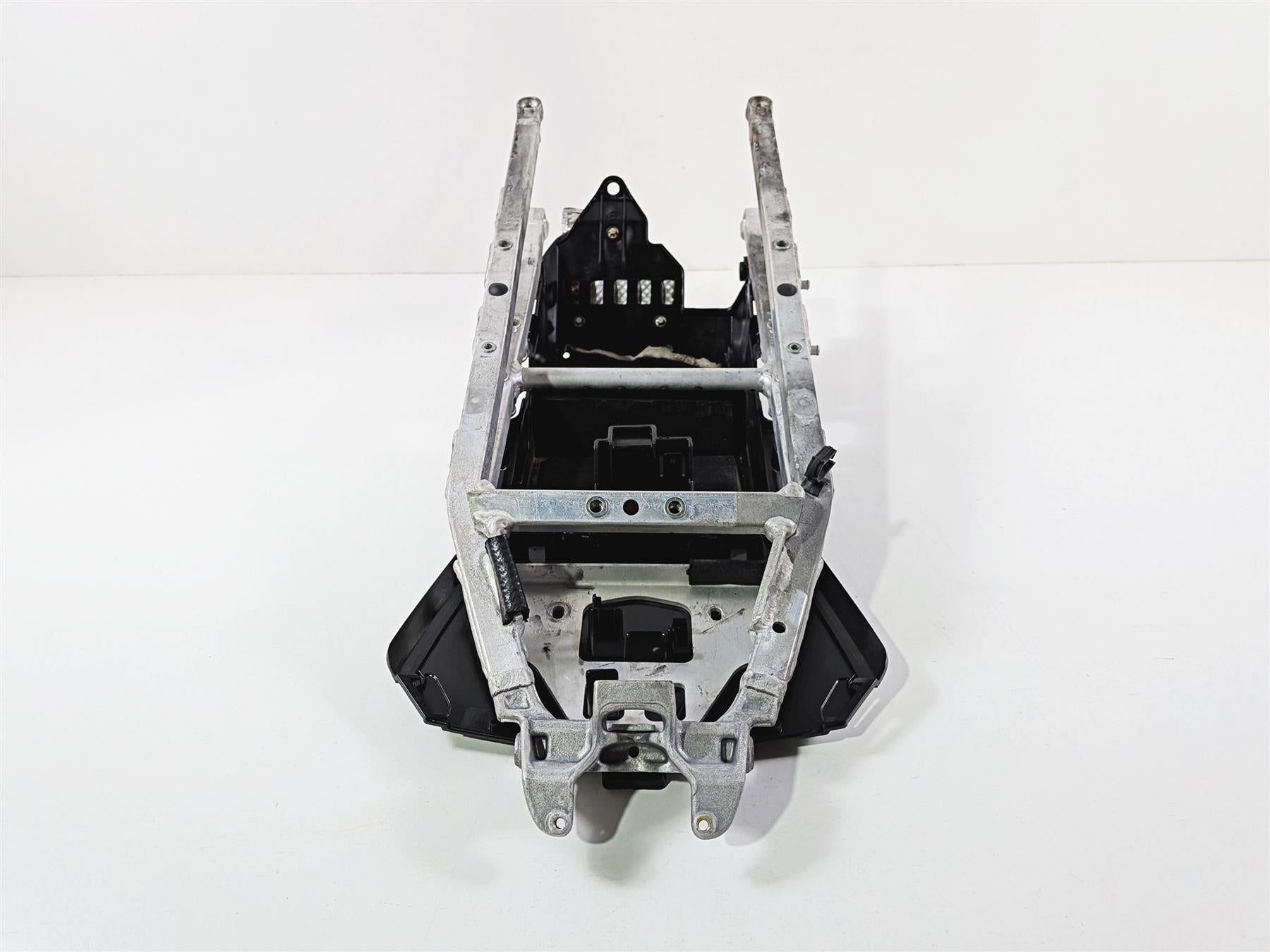 2016 Aprilia RSV 1100 Tuono V4 Factory Subframe & Inner Fender 858849 {{ shop.shopifyCountryName }} - Mototech271