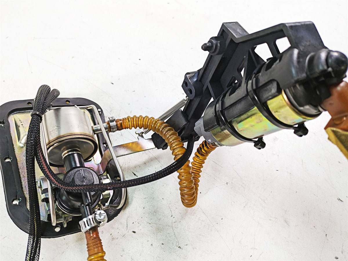 2006 Harley FLSTI Softail Heritage Fuel Gas Petrol Pump - Tested 75132-06 {{ shop.shopifyCountryName }} - Mototech271