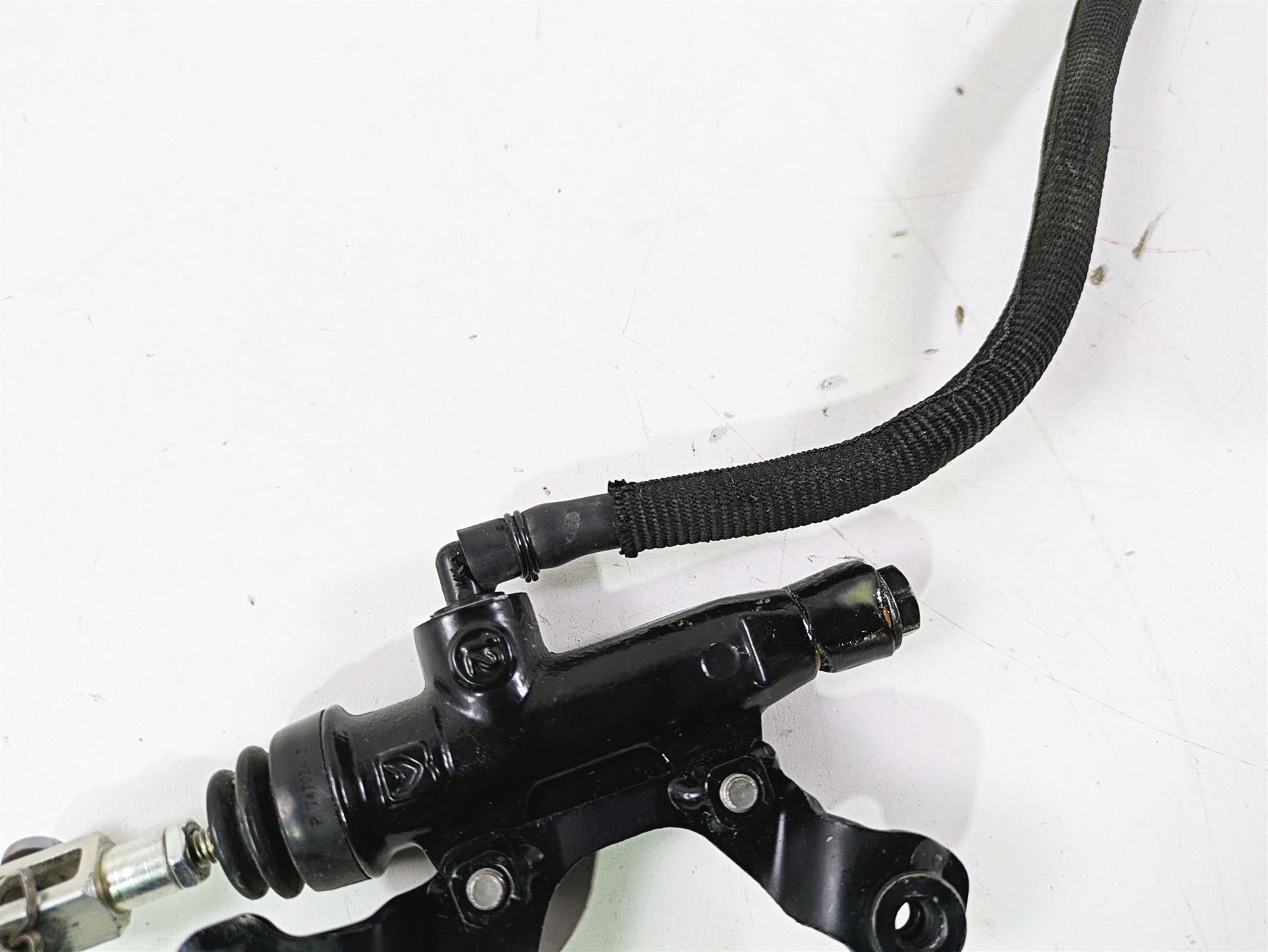 2019 BMW G310GS K02 Rear Brake Master Cylinder + Reservoir 34318560098 {{ shop.shopifyCountryName }} - Mototech271