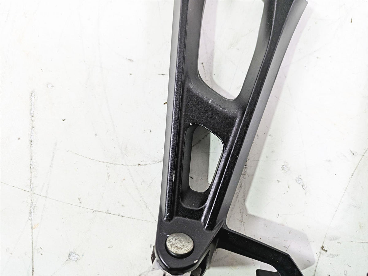 2016 Suzuki GSXR1000 Rear Passenger Foot Peg Set 43600-47H40 43611-37H10 {{ shop.shopifyCountryName }} - Mototech271