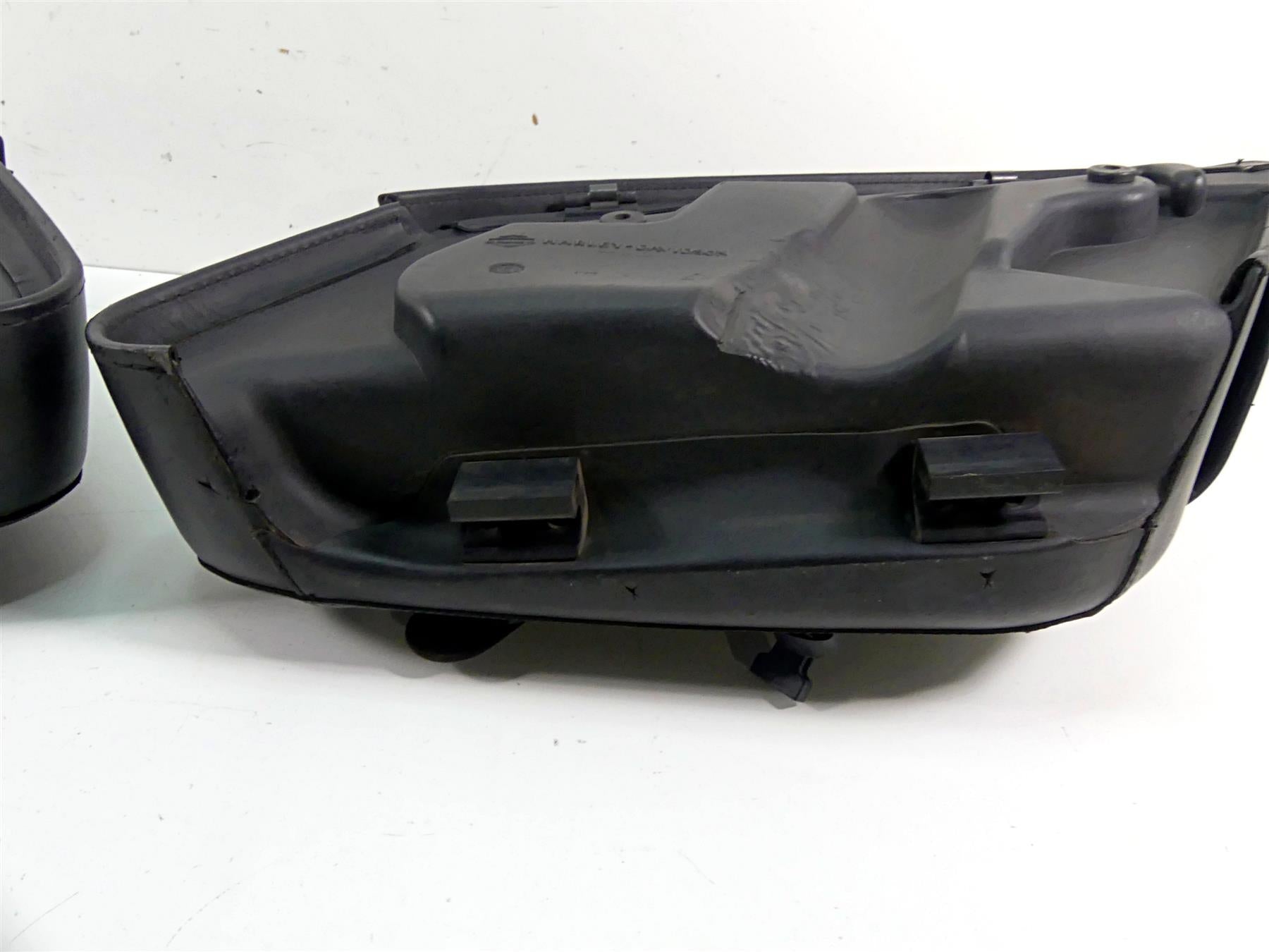 2007 Harley Touring FLHRC Road King Saddlebag Saddle Bag Storage Set 91138-98C {{ shop.shopifyCountryName }} - Mototech271