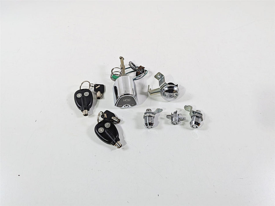 2011 Harley Touring FLHTCU CVO Electra Glide Ignition Knob & Key Read 76611-10