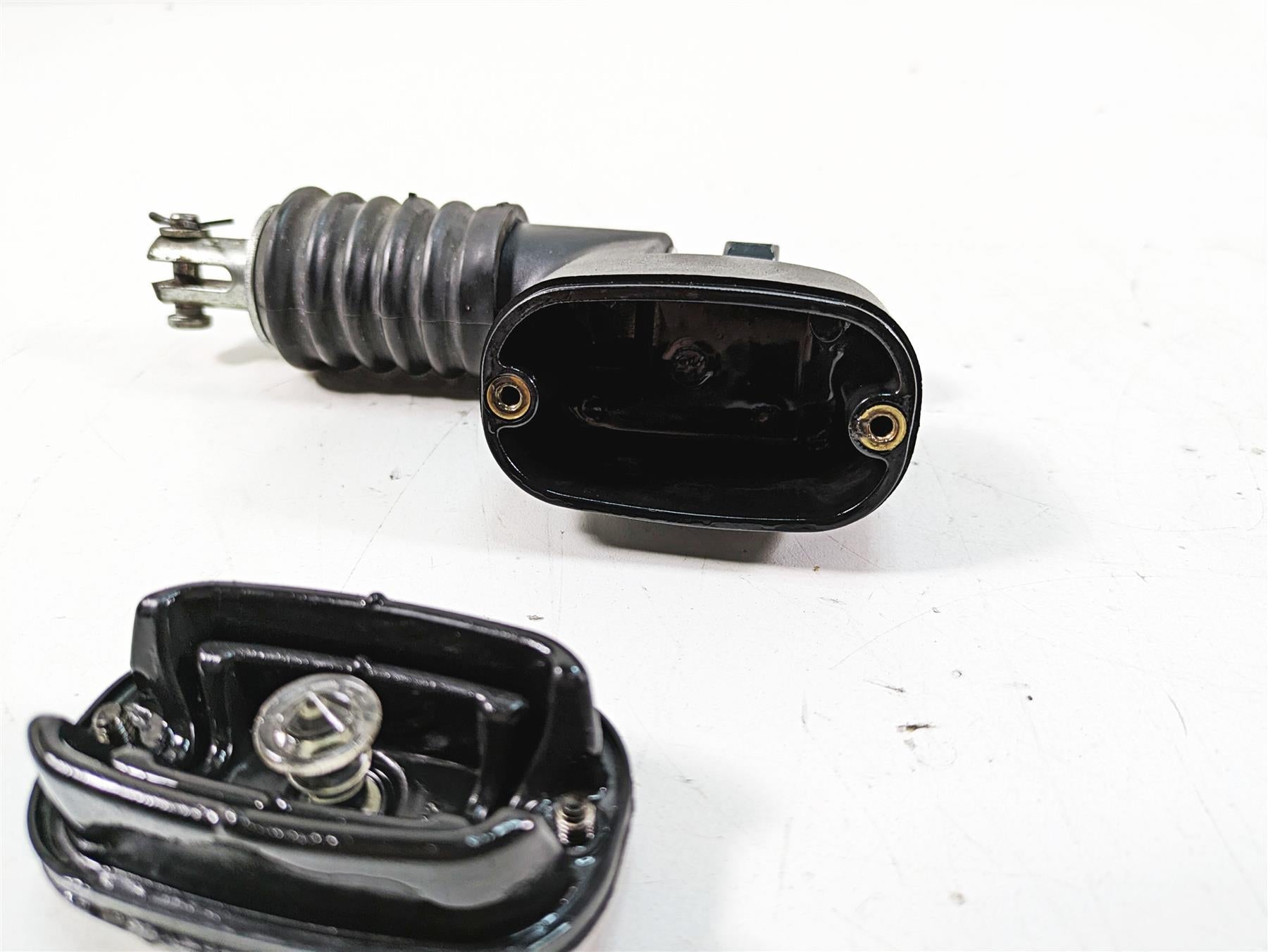 2009 Harley FXCWC Softail Rocker C Rear Brake Master Cylinder 41767-05E {{ shop.shopifyCountryName }} - Mototech271