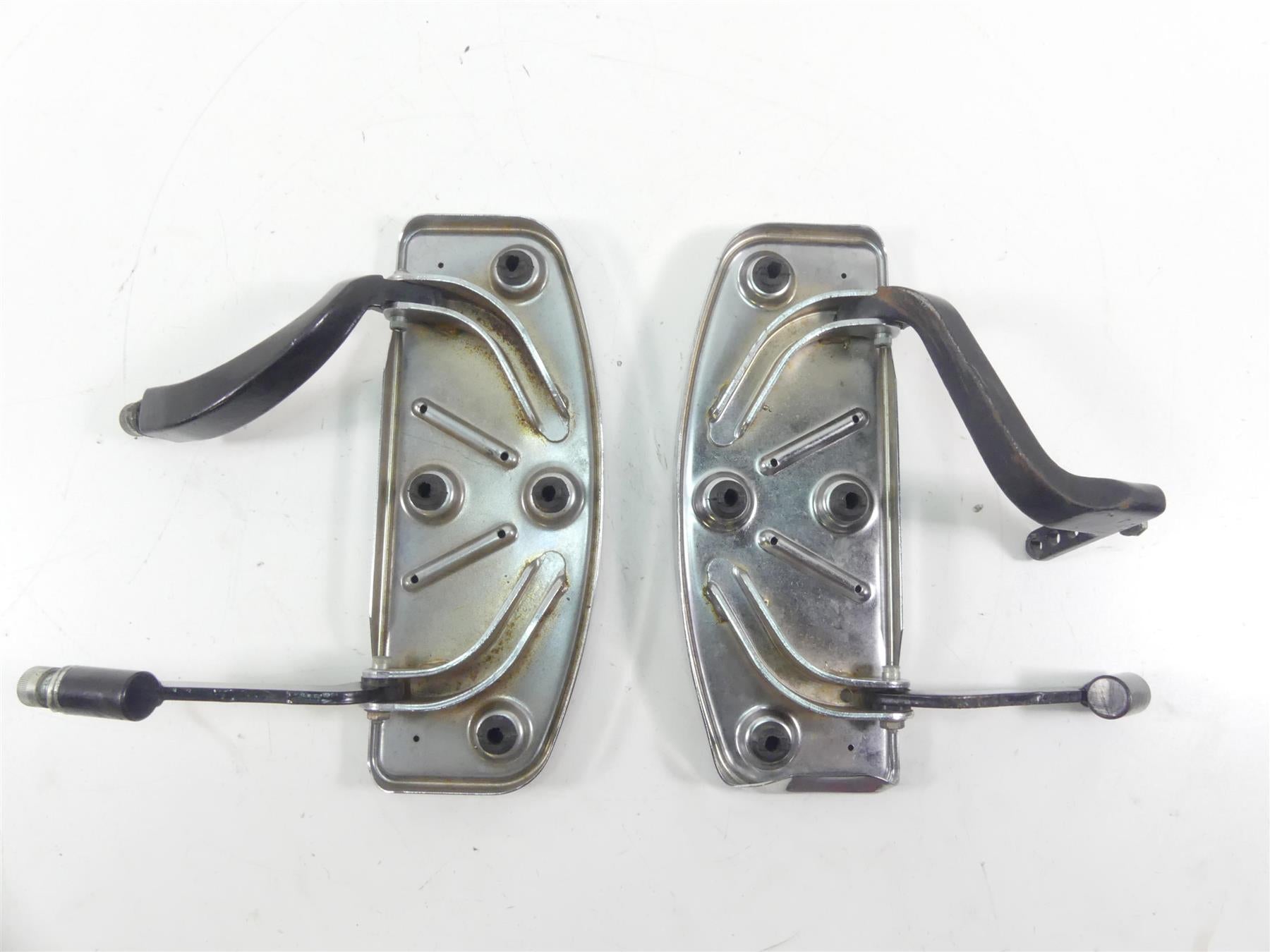 1999 Harley Touring FLHTCUI Electra Glide Front Rider Floor Board Set 50621-79A {{ shop.shopifyCountryName }} - Mototech271
