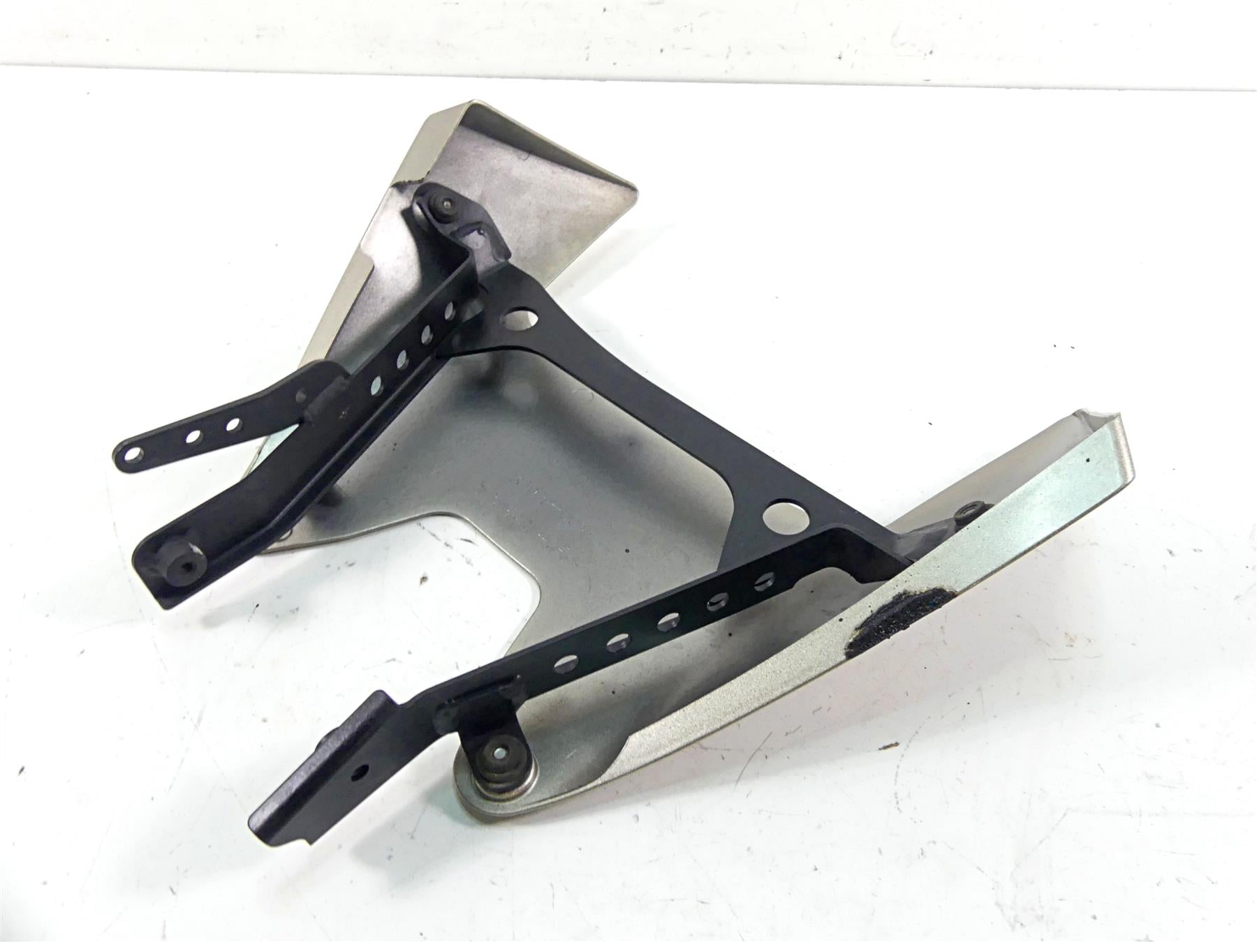 2010 Kawasaki ZX1400 ZX14 R Ninja Lower Belly Bug Spoiler & Mounts 55028-0063 {{ shop.shopifyCountryName }} - Mototech271