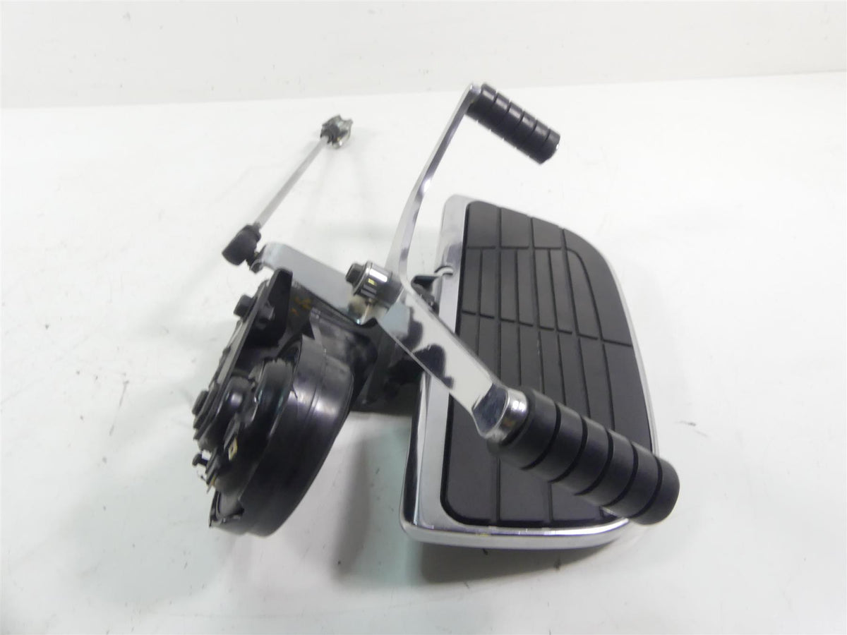 2005 Honda V-Twin VTX1800 S3 Left Front Floor Board & Shifter 50625-MCV-000 {{ shop.shopifyCountryName }} - Mototech271