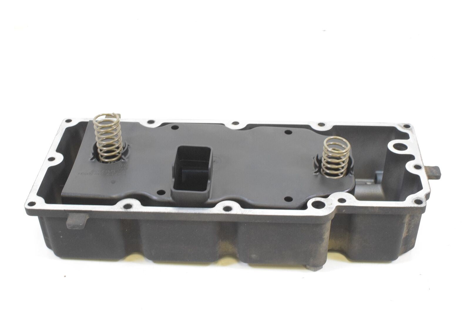 2007 Harley Touring FLHX Street Glide Transmission Oil Pan Cover 62711-99 {{ shop.shopifyCountryName }} - Mototech271