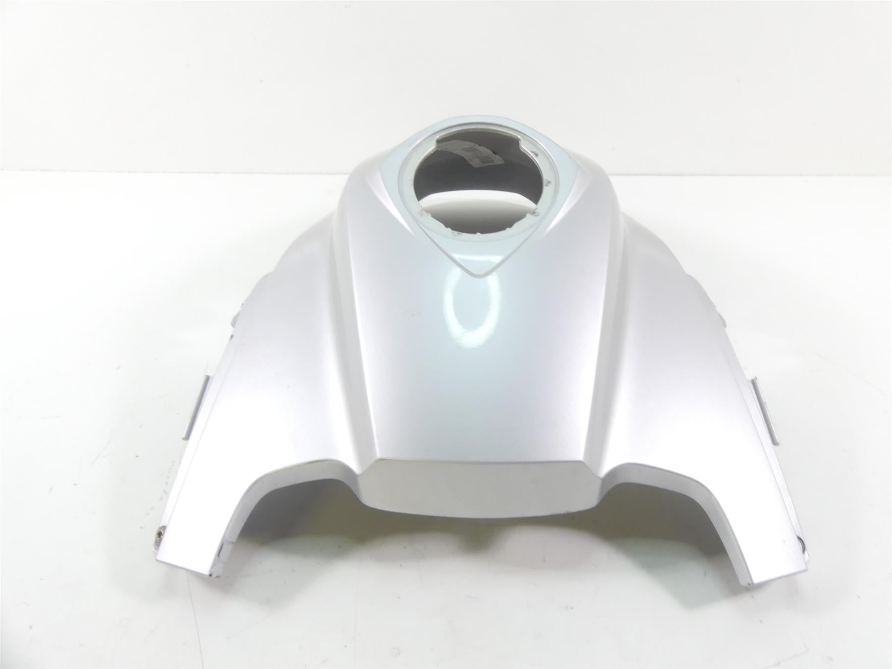 2009 BMW R1200GS K25 Fuel Gas Petrol Tank Center Cover Fairing -Nice 46637693425 {{ shop.shopifyCountryName }} - Mototech271