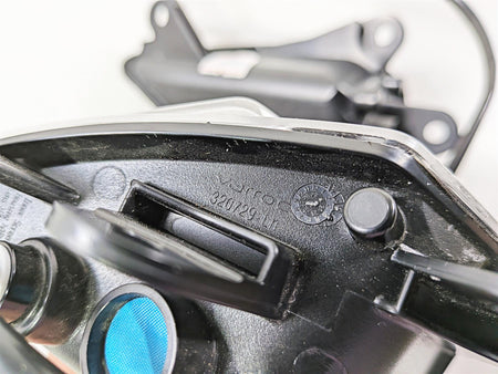 2024 Kawasaki EX500 Ninja 40th An. Front Blinker Turn Signal Set 23040-0157 {{ shop.shopifyCountryName }} - Mototech271