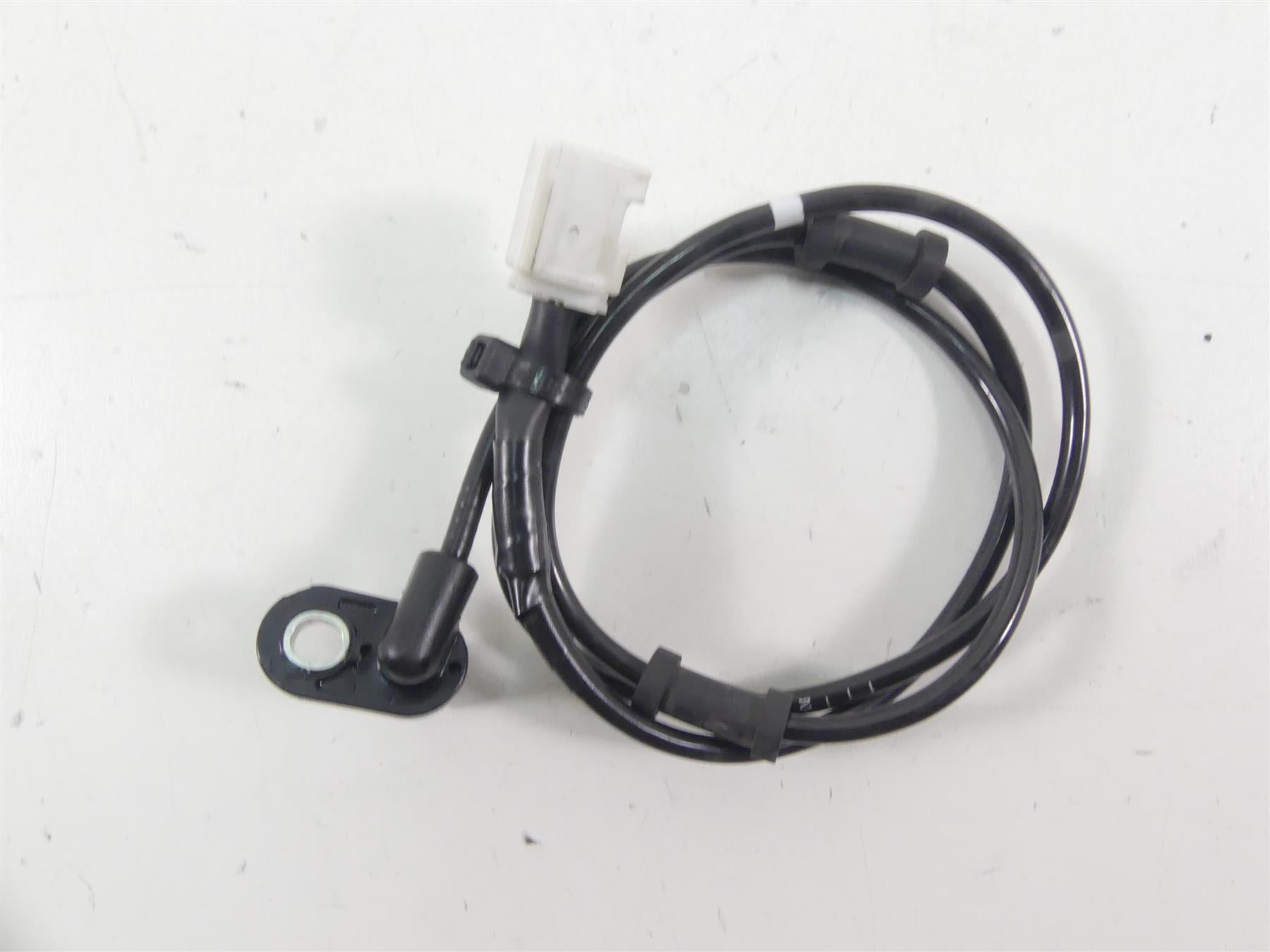 2022 Yamaha MT09 FZ09 Rear Wheel Abs Speed Sensor B7N-85980-00-00 {{ shop.shopifyCountryName }} - Mototech271