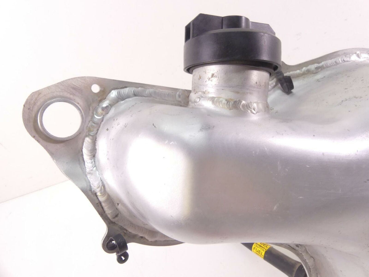 2010 Victory Vision Tour Right Side Fuel Gas Petrol Tank Reservoir 1017293 {{ shop.shopifyCountryName }} - Mototech271