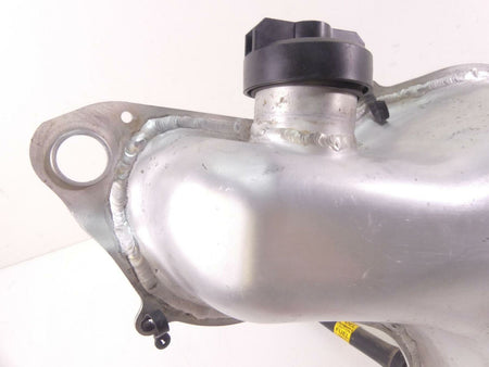 2010 Victory Vision Tour Right Side Fuel Gas Petrol Tank Reservoir 1017293 {{ shop.shopifyCountryName }} - Mototech271