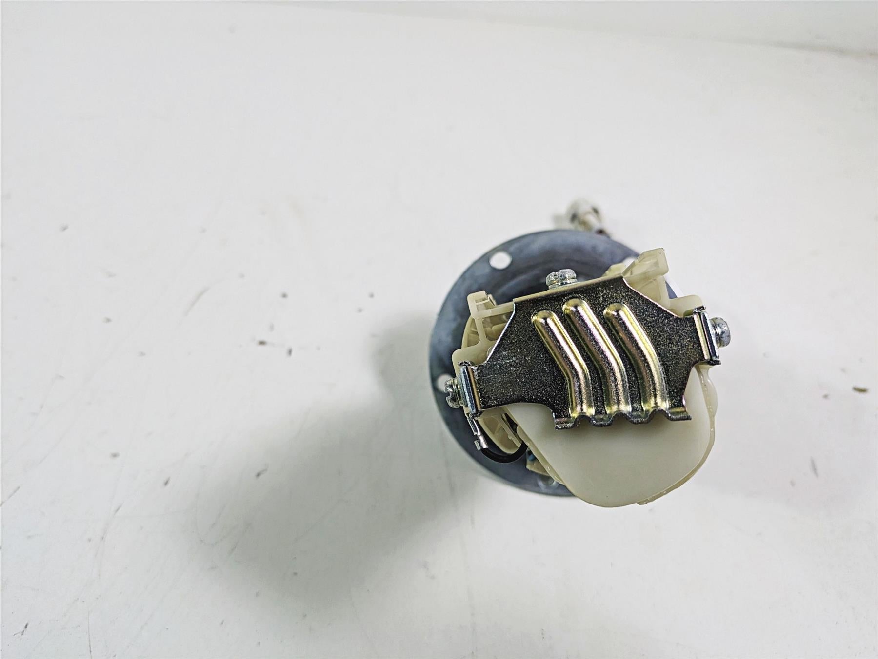 2018 Suzuki GSX1300 R Hayabusa Fuel Gas Petrol Pump - Tested 15100-15H11 {{ shop.shopifyCountryName }} - Mototech271