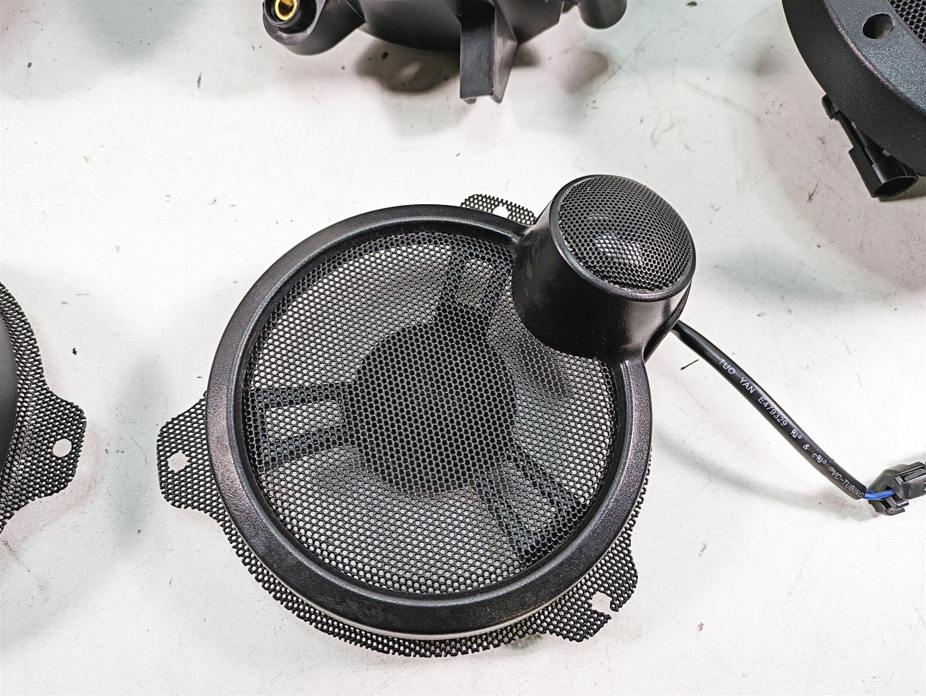 2018 Harley Touring FLHXSE CVO Street Glide Boom! Audio Speaker Set 76000886 {{ shop.shopifyCountryName }} - Mototech271