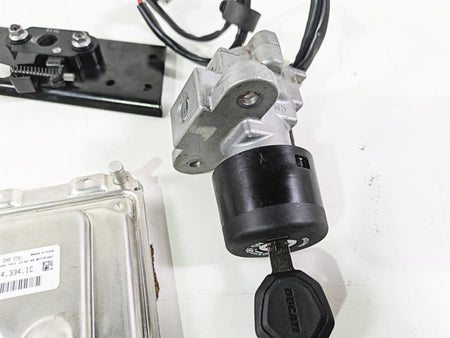 2023 Ducati Monster 937 SP Cdi & Bbox & Ignition Switch Set 28643341C {{ shop.shopifyCountryName }} - Mototech271