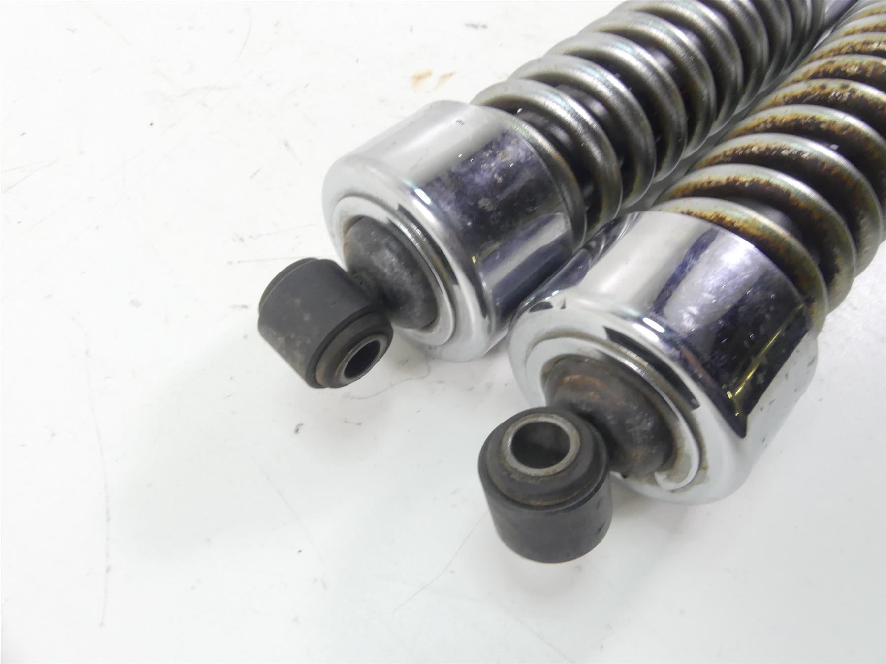 2011 Harley FXDWG Dyna Wide Glide Rear Shock Damper Set 12" 54615-01 {{ shop.shopifyCountryName }} - Mototech271