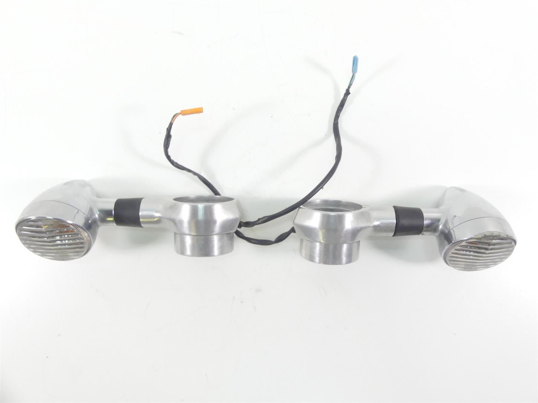 2006 Honda VTX1800 C2 Front Blinker Turn Signal & Clamp Set - Read 33400-MCV-N11 {{ shop.shopifyCountryName }} - Mototech271