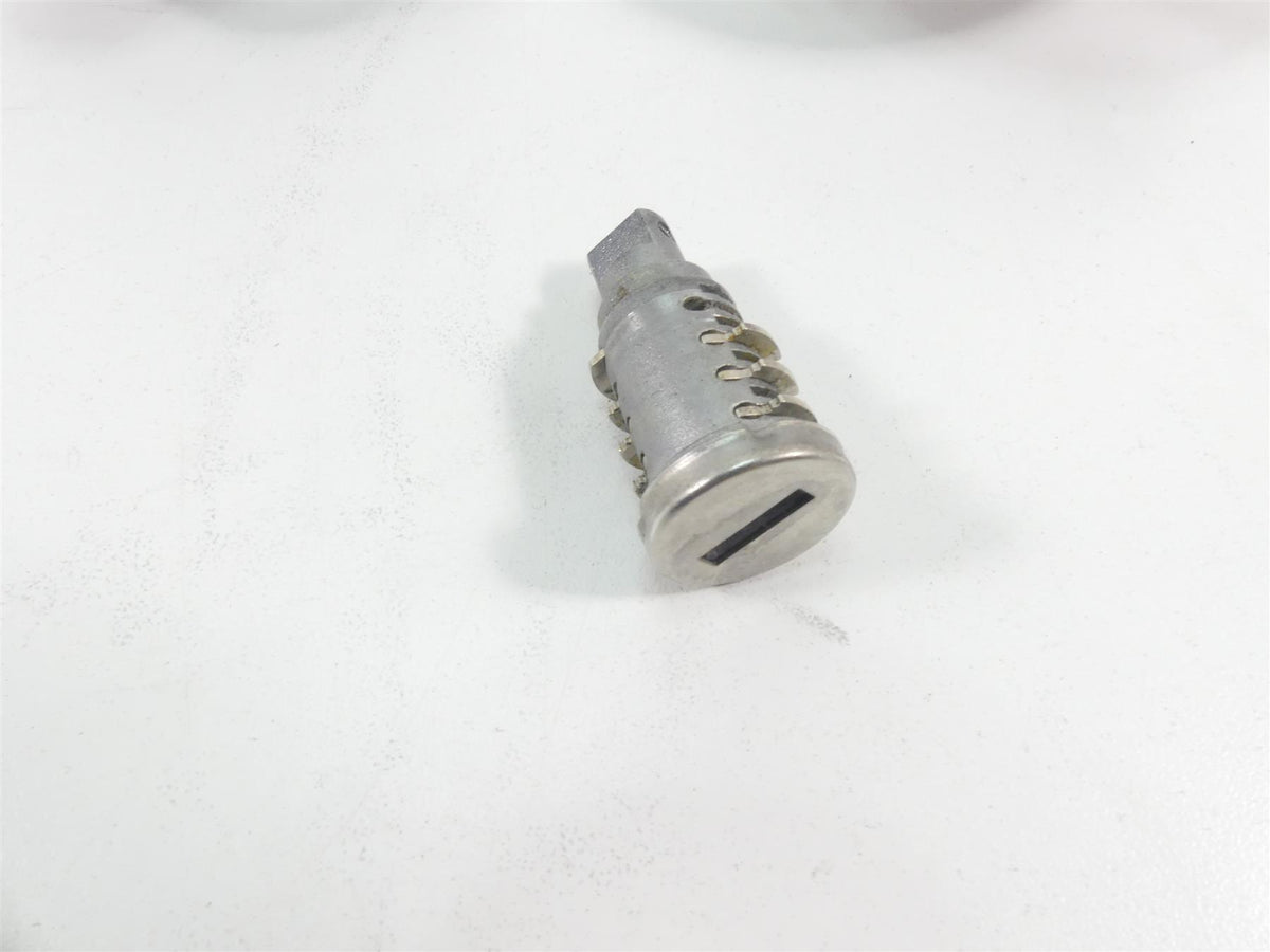 2013 BMW F800GS STD K72 Ignition Switch Gas Cap Key Lock Set -Read 51257700072 {{ shop.shopifyCountryName }} - Mototech271