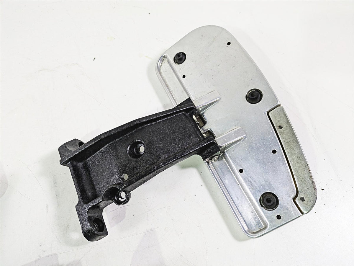 2008 Yamaha XVZ1300 Royal Star Front Floorboard Shifter Brake Pedal 4XY-27410-10 {{ shop.shopifyCountryName }} - Mototech271
