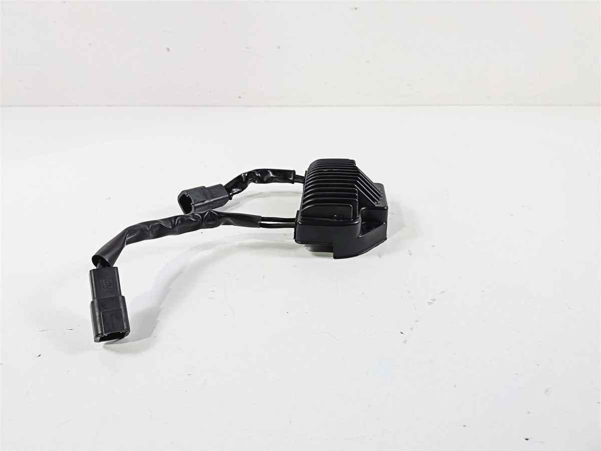 2007 Harley Dyna FXDB Street Bob Rectifier Voltage Regulator 74631-06 {{ shop.shopifyCountryName }} - Mototech271