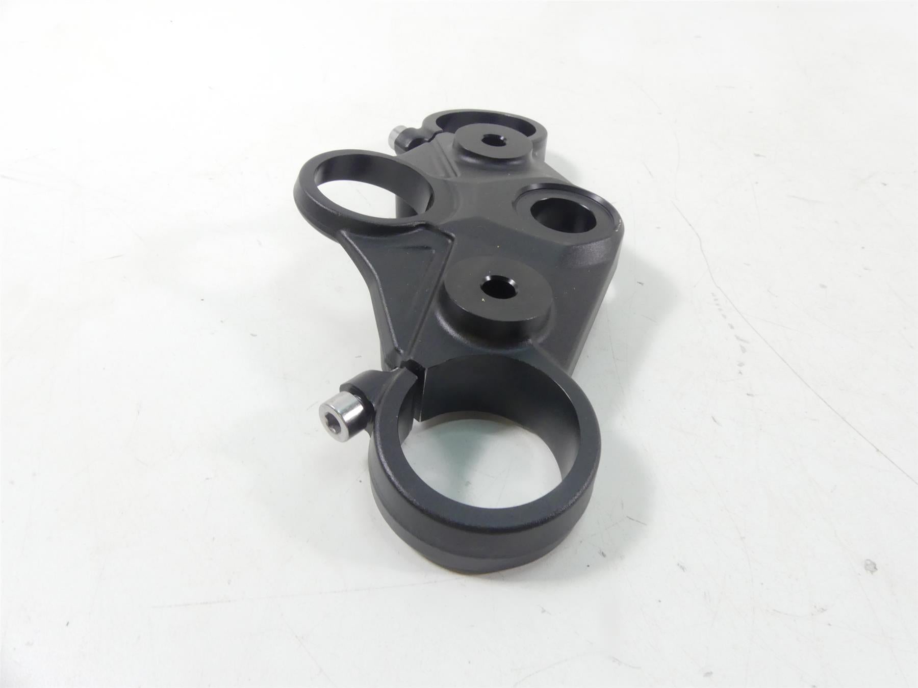 2019 Triumph Street Triple 765R Upper Triple Tree Steering Clamp 50mm T2041726 {{ shop.shopifyCountryName }} - Mototech271