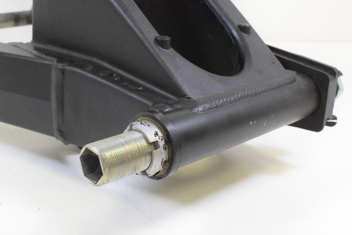 09 Suzuki GSX1300 R Hayabusa Rear STRAIGHT Suspension Swingarm 61000-24F40 {{ shop.shopifyCountryName }} - Mototech271