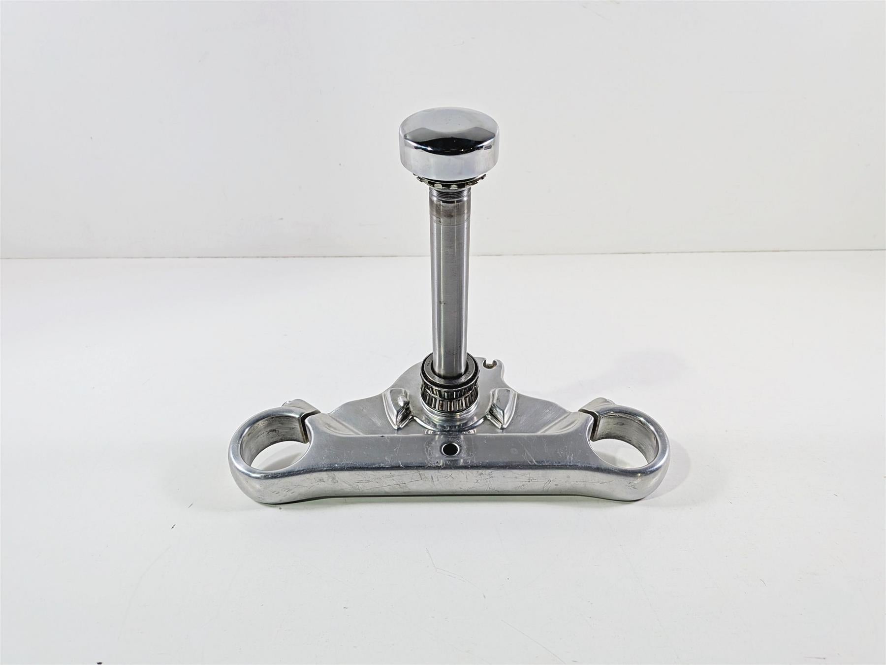 2011 Harley FXDF Dyna Fat Bob Lower Triple Tree Steering Clamp -Read 49 47648-08 {{ shop.shopifyCountryName }} - Mototech271