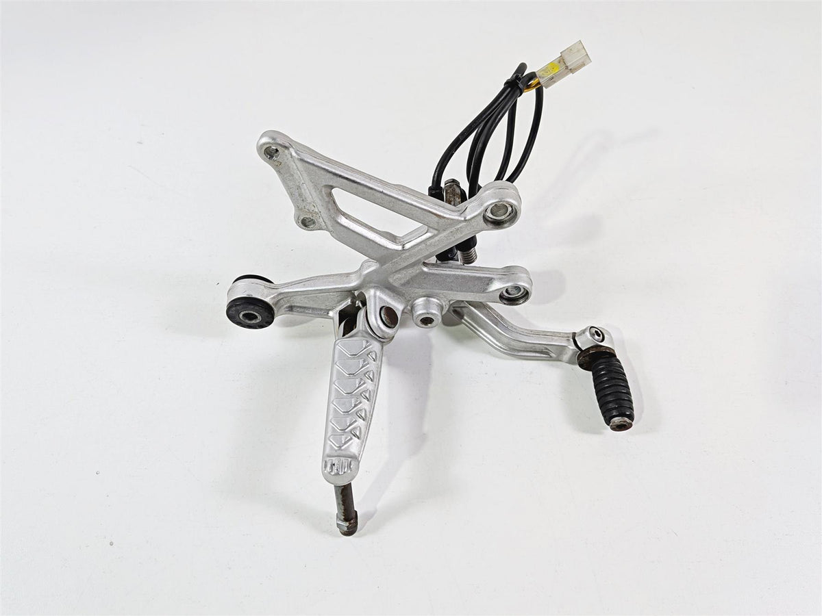 2014 Aprilia RSV4 RR Factory Right Front Foot Peg & Brake Pedal 858786 858785 {{ shop.shopifyCountryName }} - Mototech271