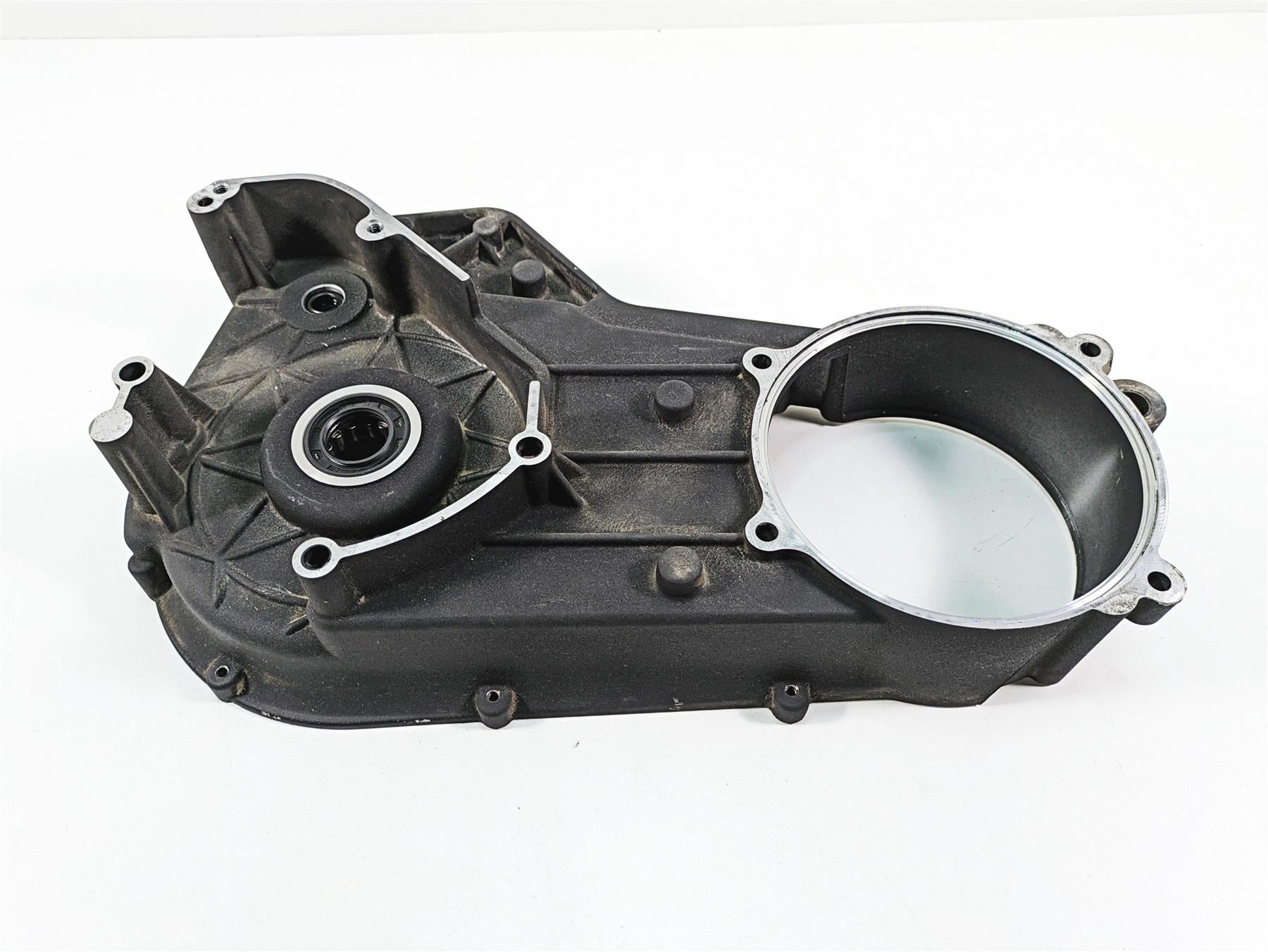 2006 Harley Touring FLHXI Street Glide Inner Primary Drive Clutch Cover 60677-01