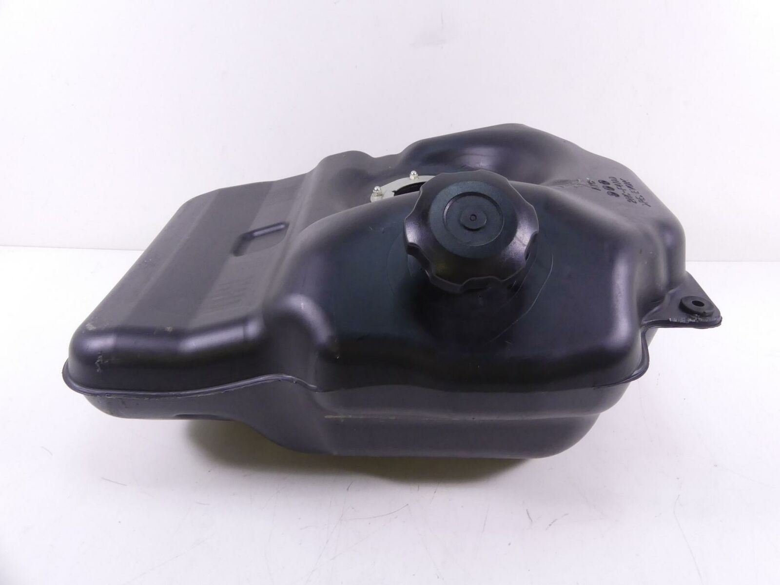 2016 Yamaha YXZ1000R EPS Fuel Gas Petrol Tank Reservoir 2HC-F4110-00-00 {{ shop.shopifyCountryName }} - Mototech271